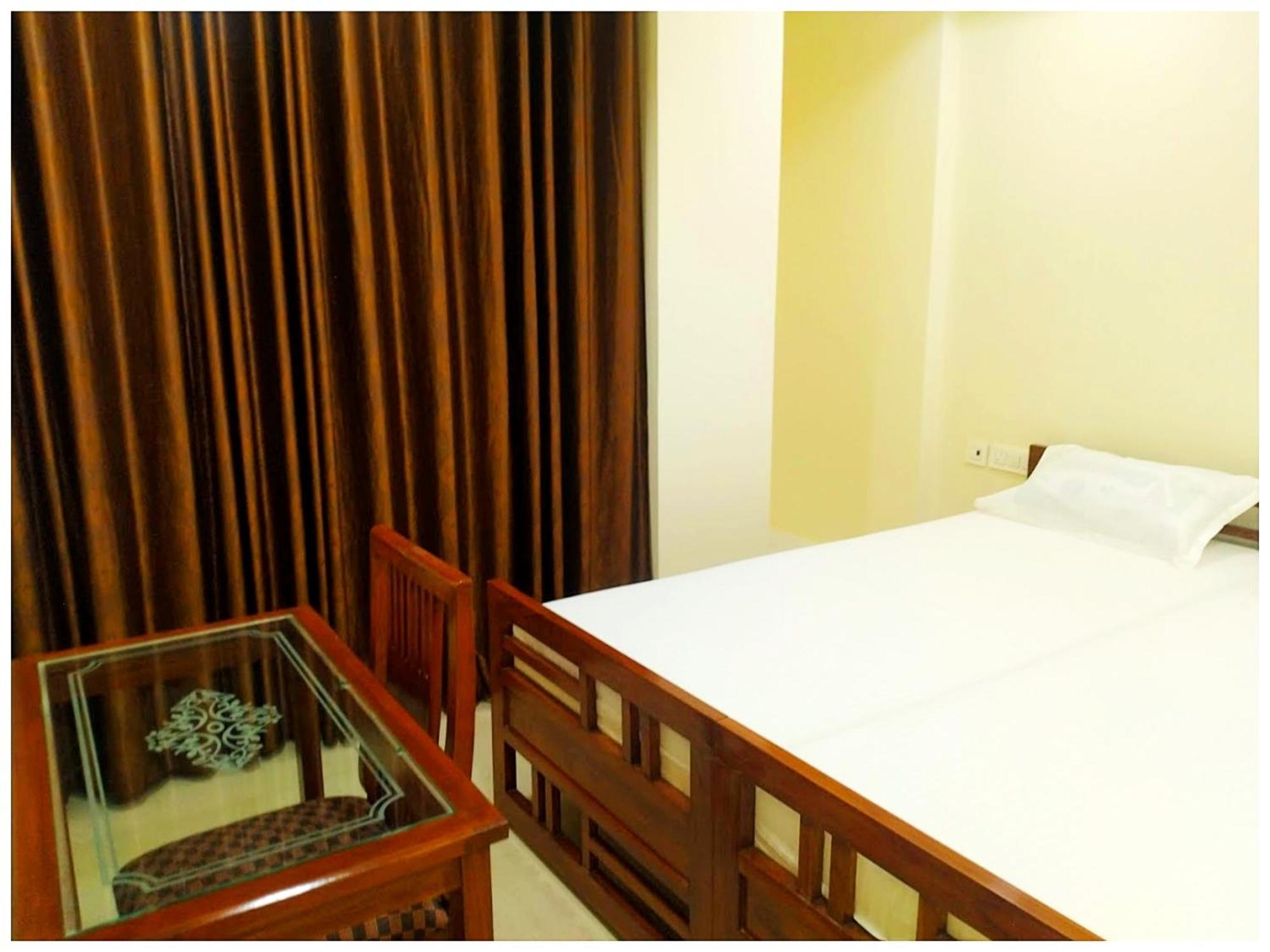 Premium Tourist Near Hockey Ring Hotel 3*