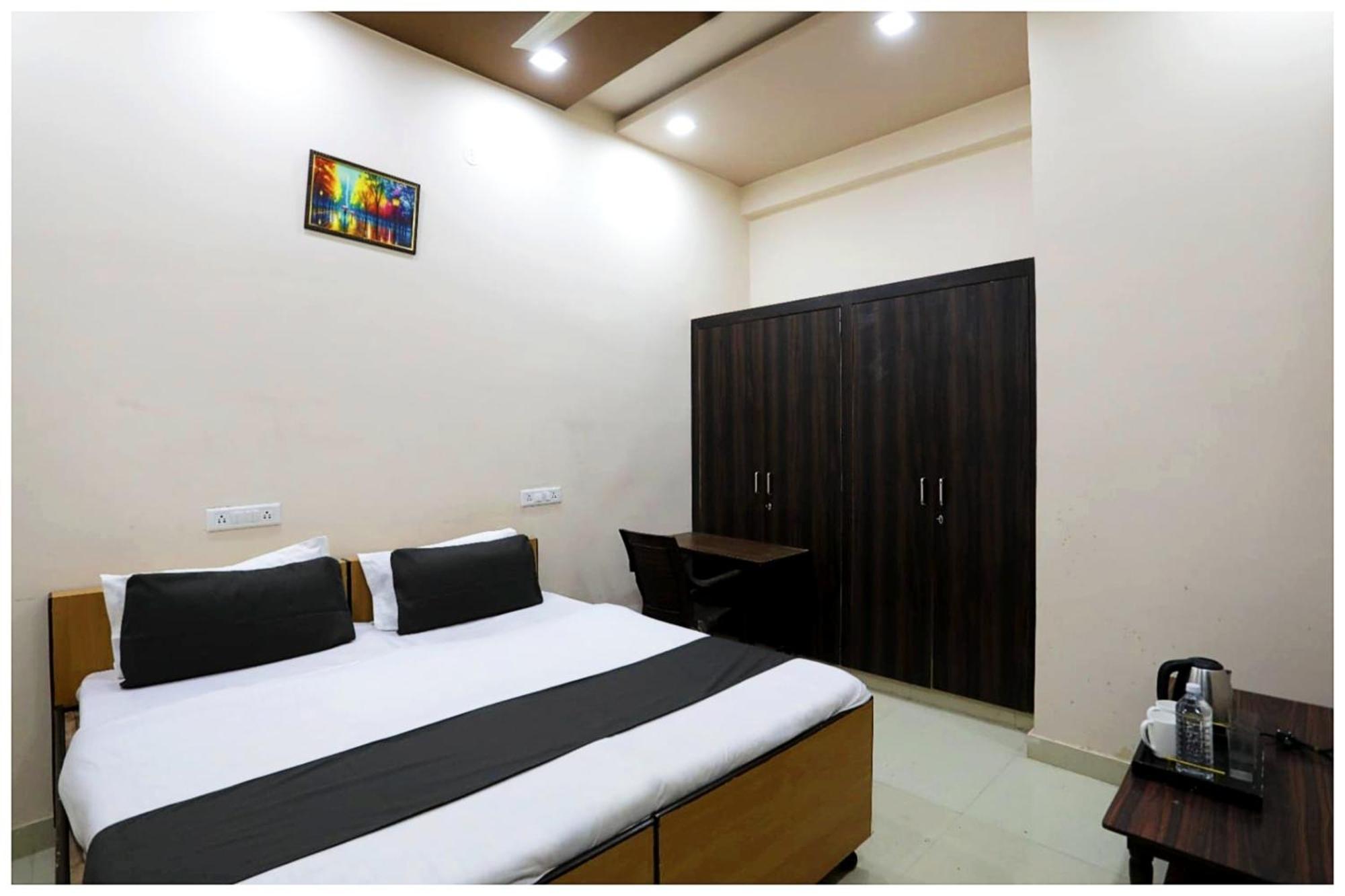 Superior Dev Near Park Jaipur