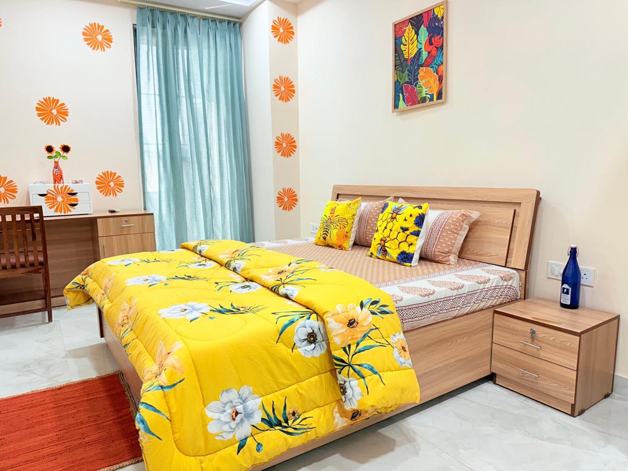 Bumble Bee Guest house Jaipur