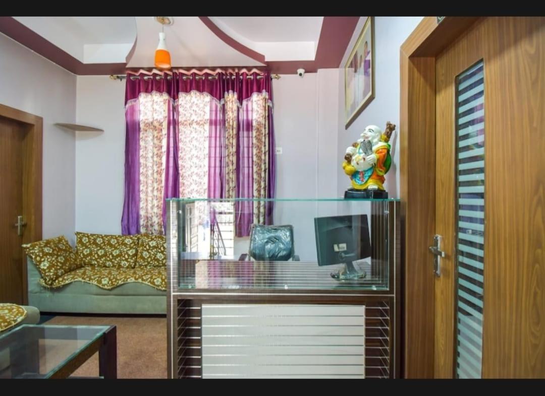 Hotel The Komal