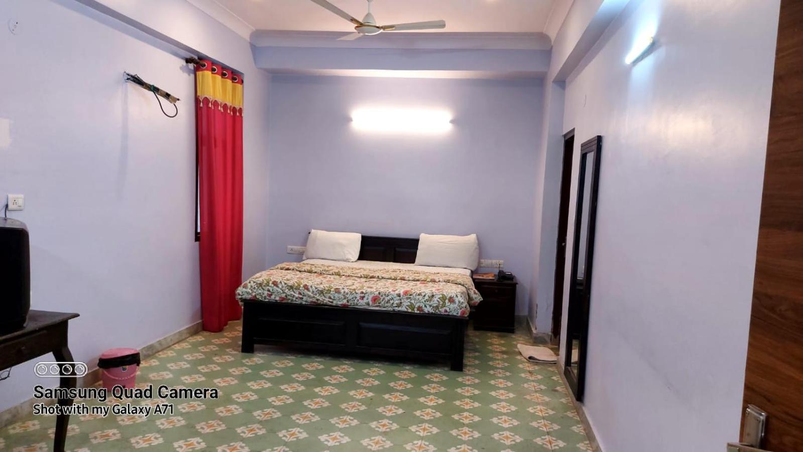 Rani Mahal 3*