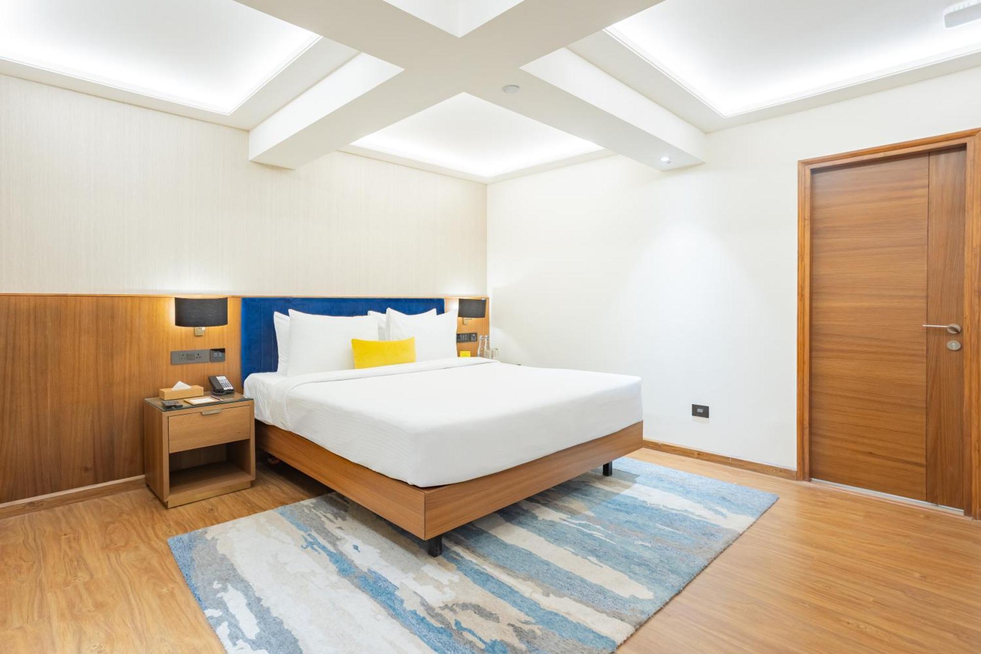 Golden Tulip 5*