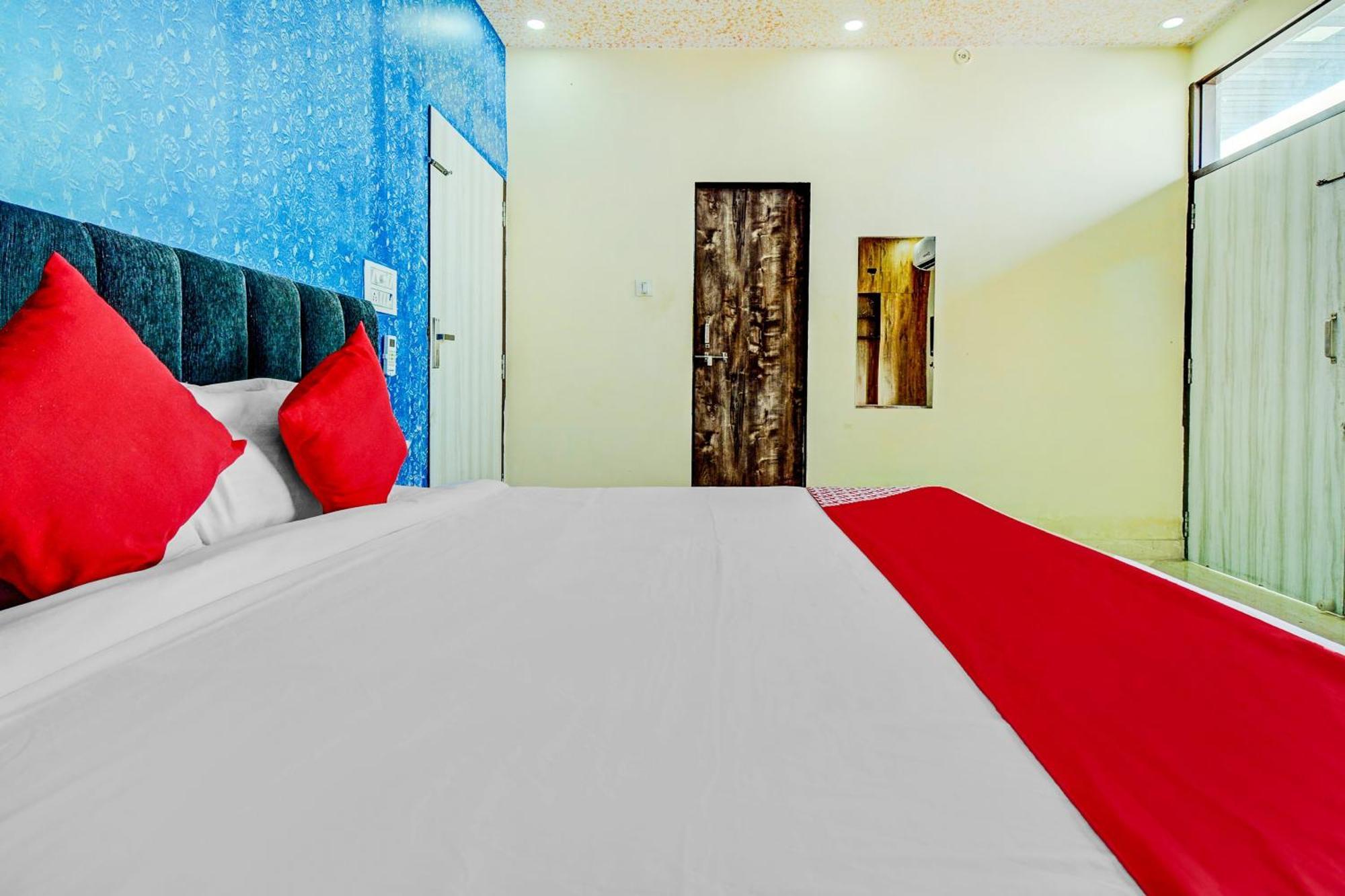 Collection O My Retreat Hotel