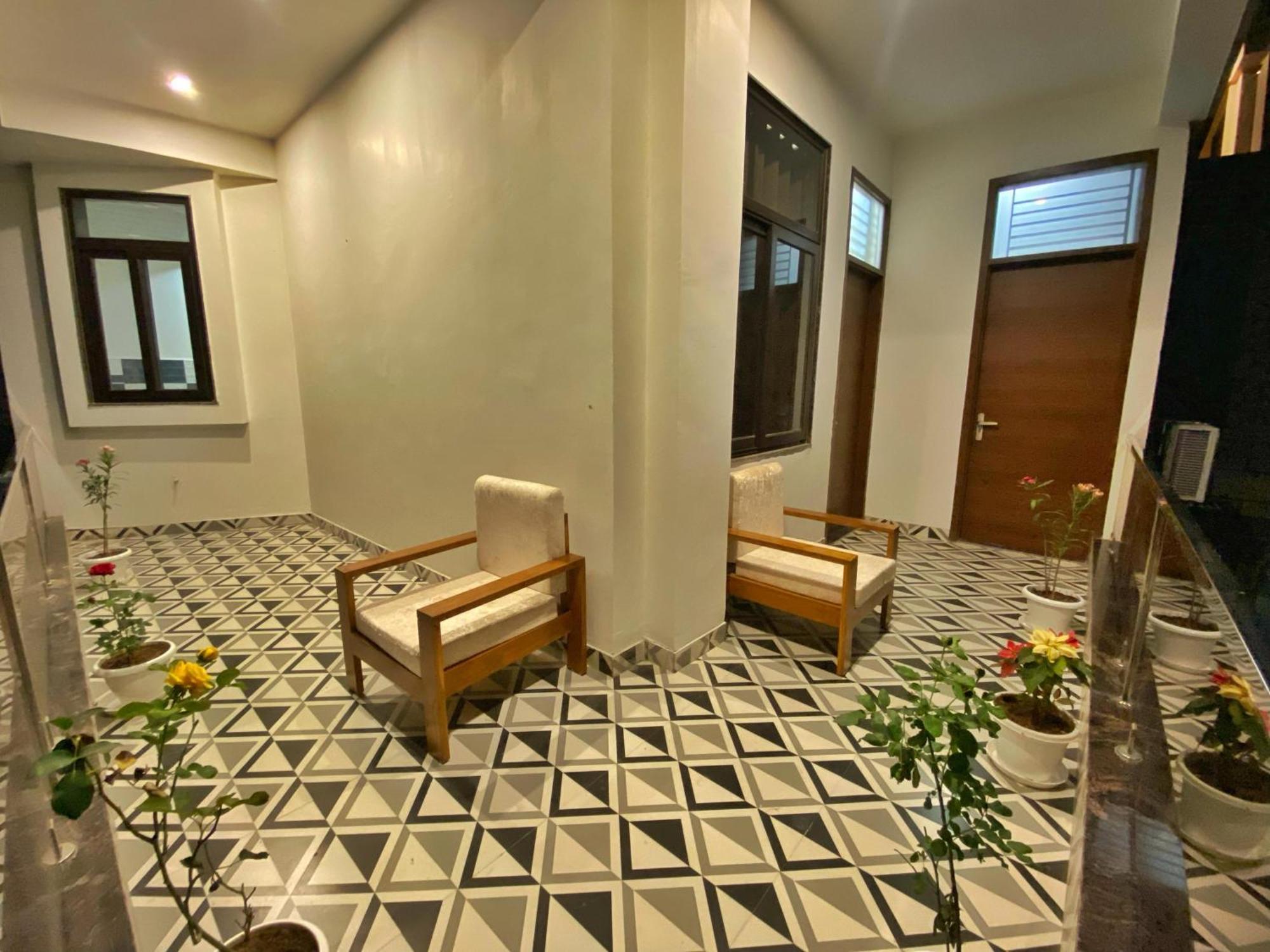 Luxe Stay's