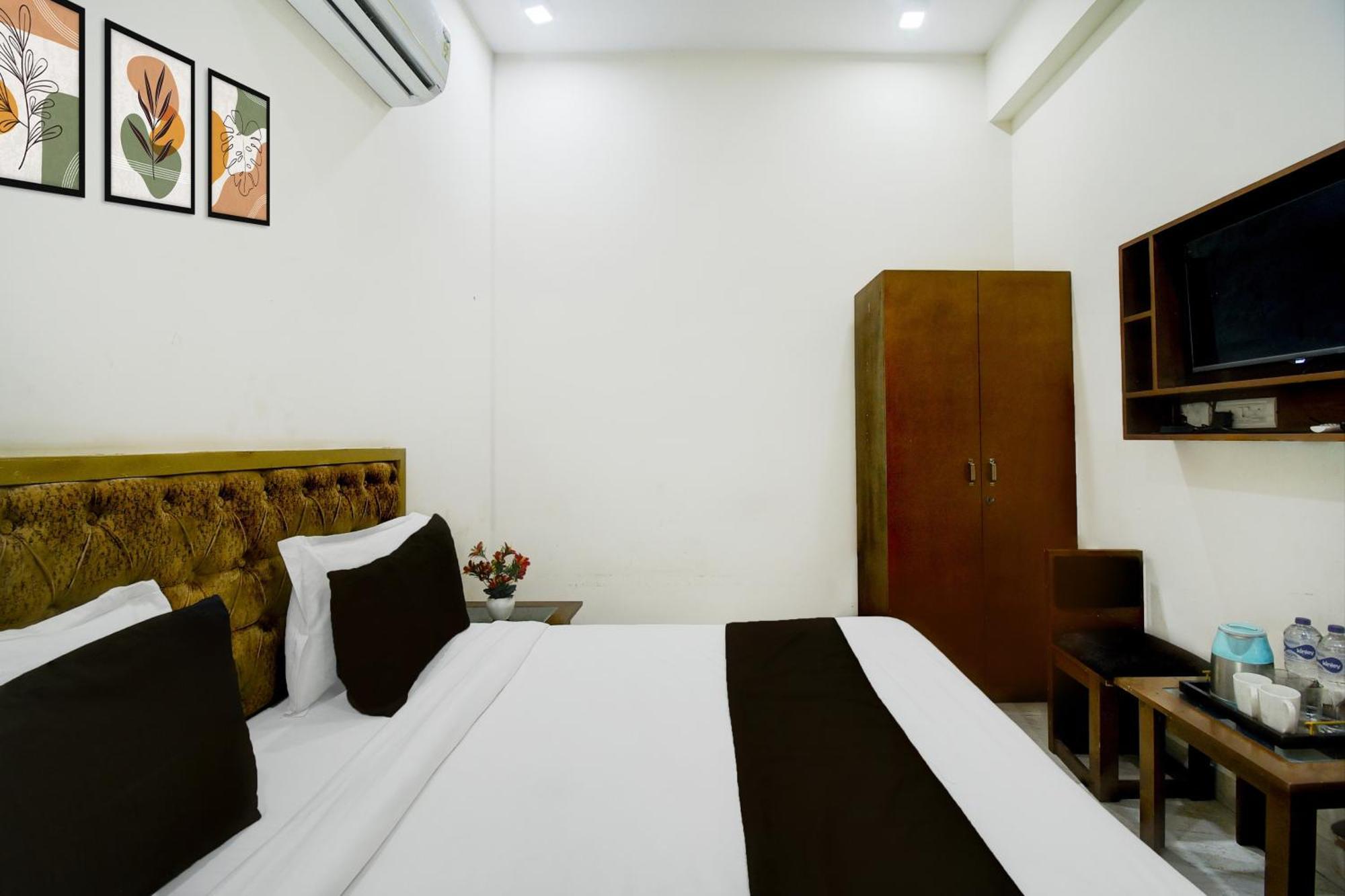 O Golden Sakura 3* Jaipur