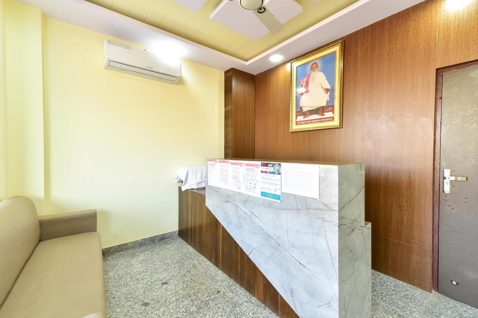 Collection O Patel Marg Near Cheelgadi Restaurant