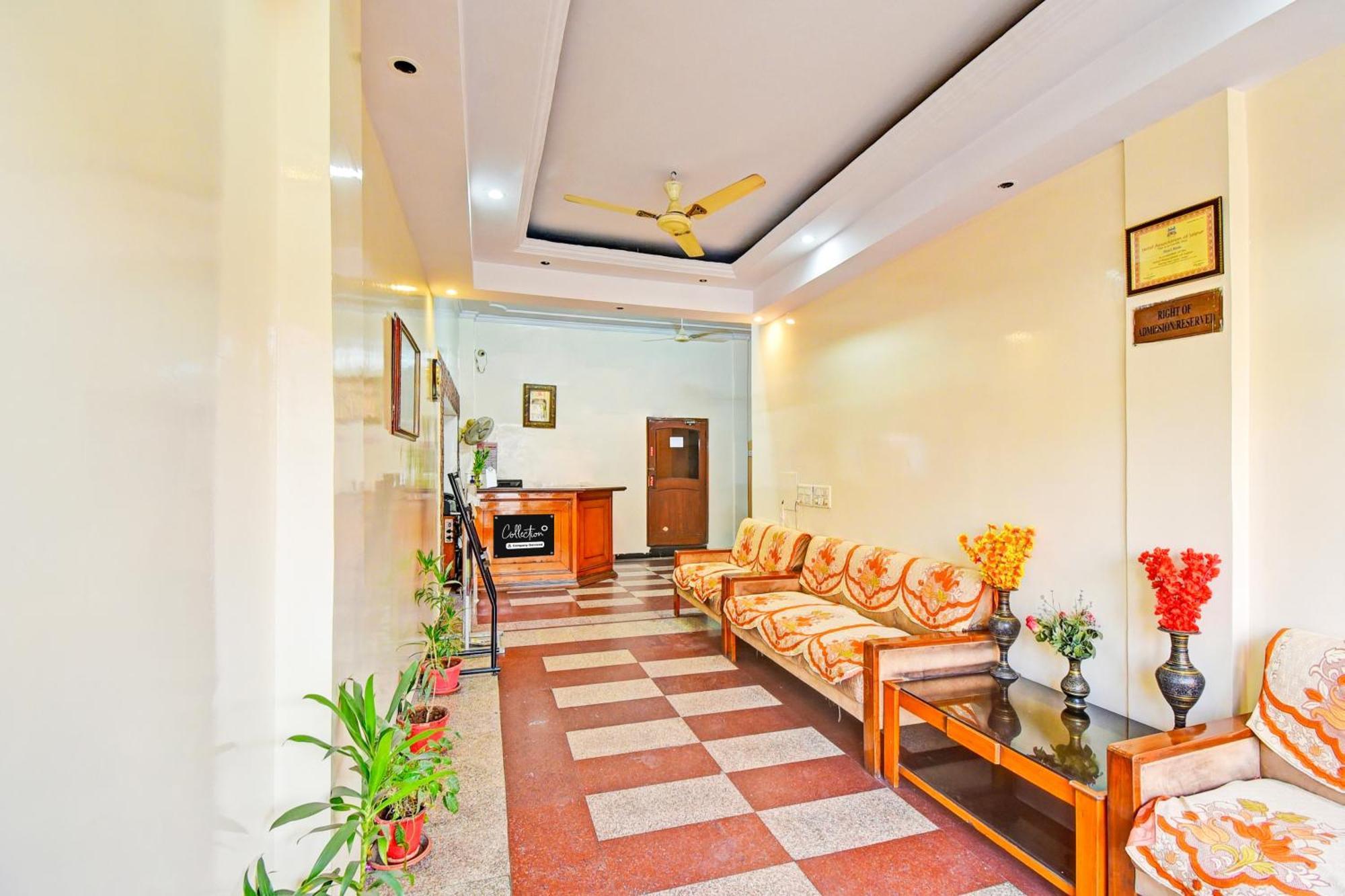 Hotel Super Collection O Hathroi Market Near Dhuleshwar Garden Formerly Rishi