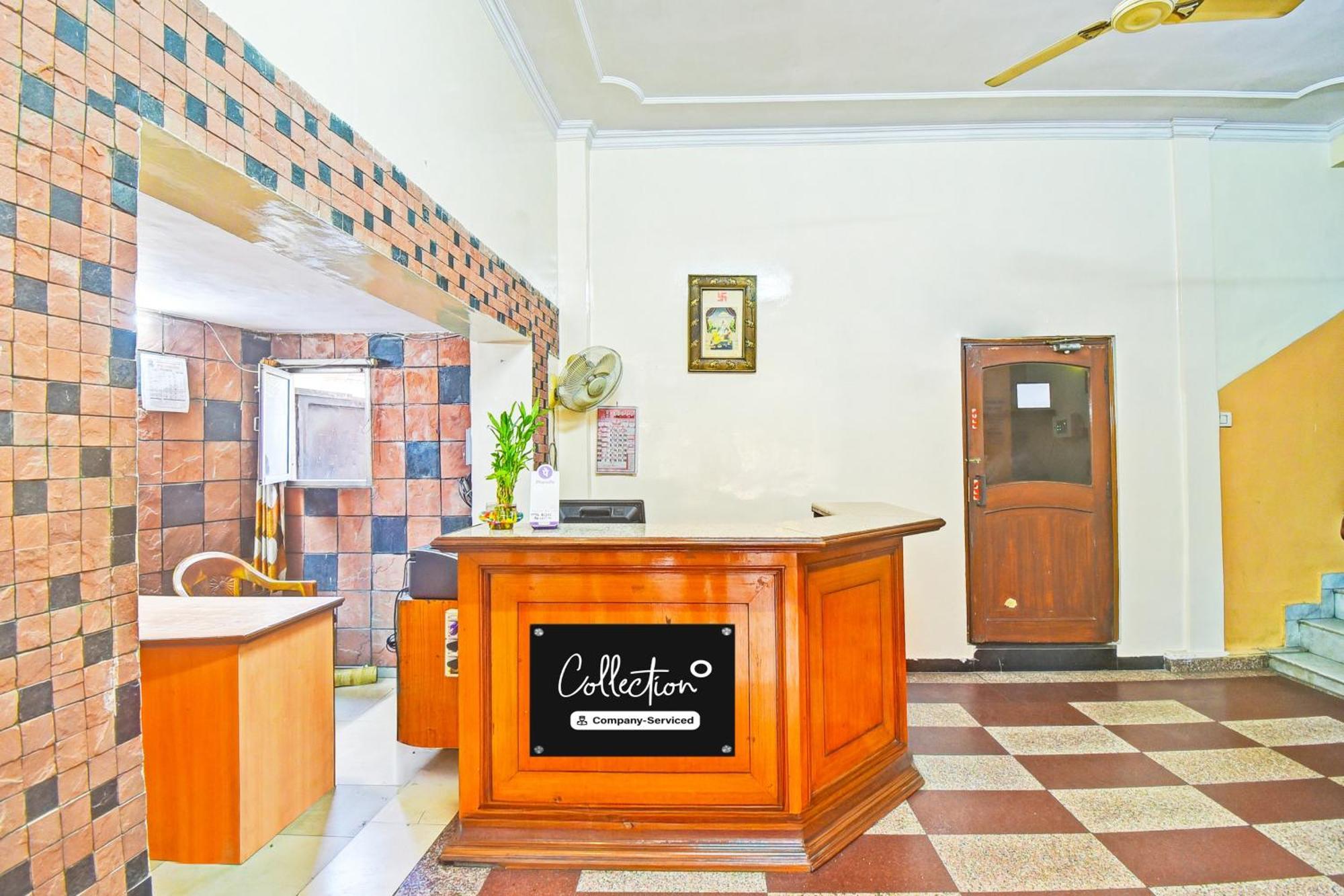 Hotel Super Collection O Hathroi Market Near Dhuleshwar Garden Formerly Rishi *