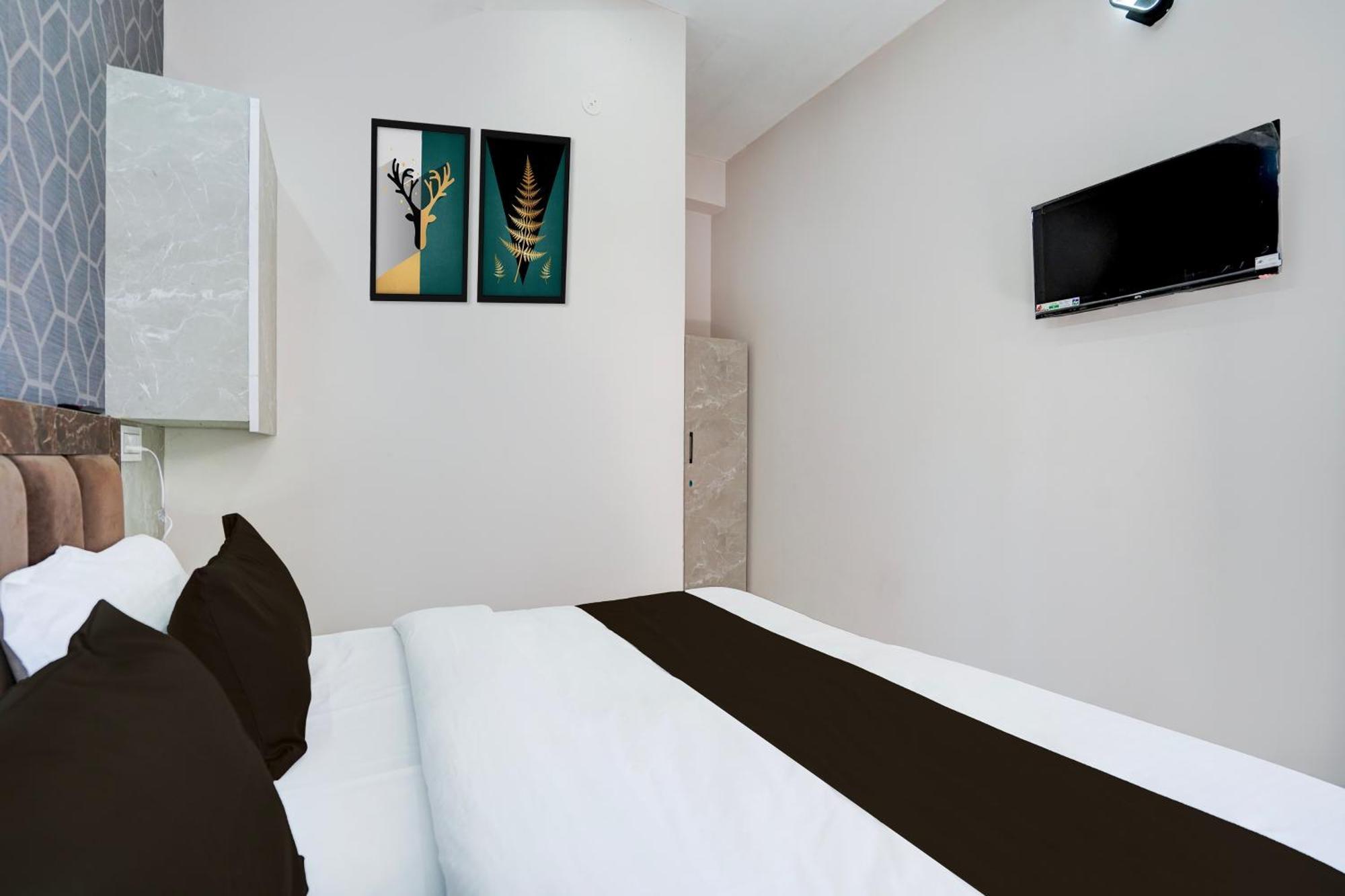 Hotel Super Townhouse Vasundra Nagar Formerly Joystel *