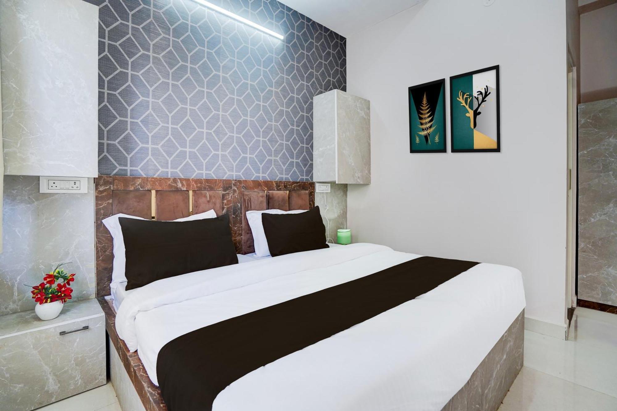Hotel Super Townhouse Vasundra Nagar Formerly Joystel *