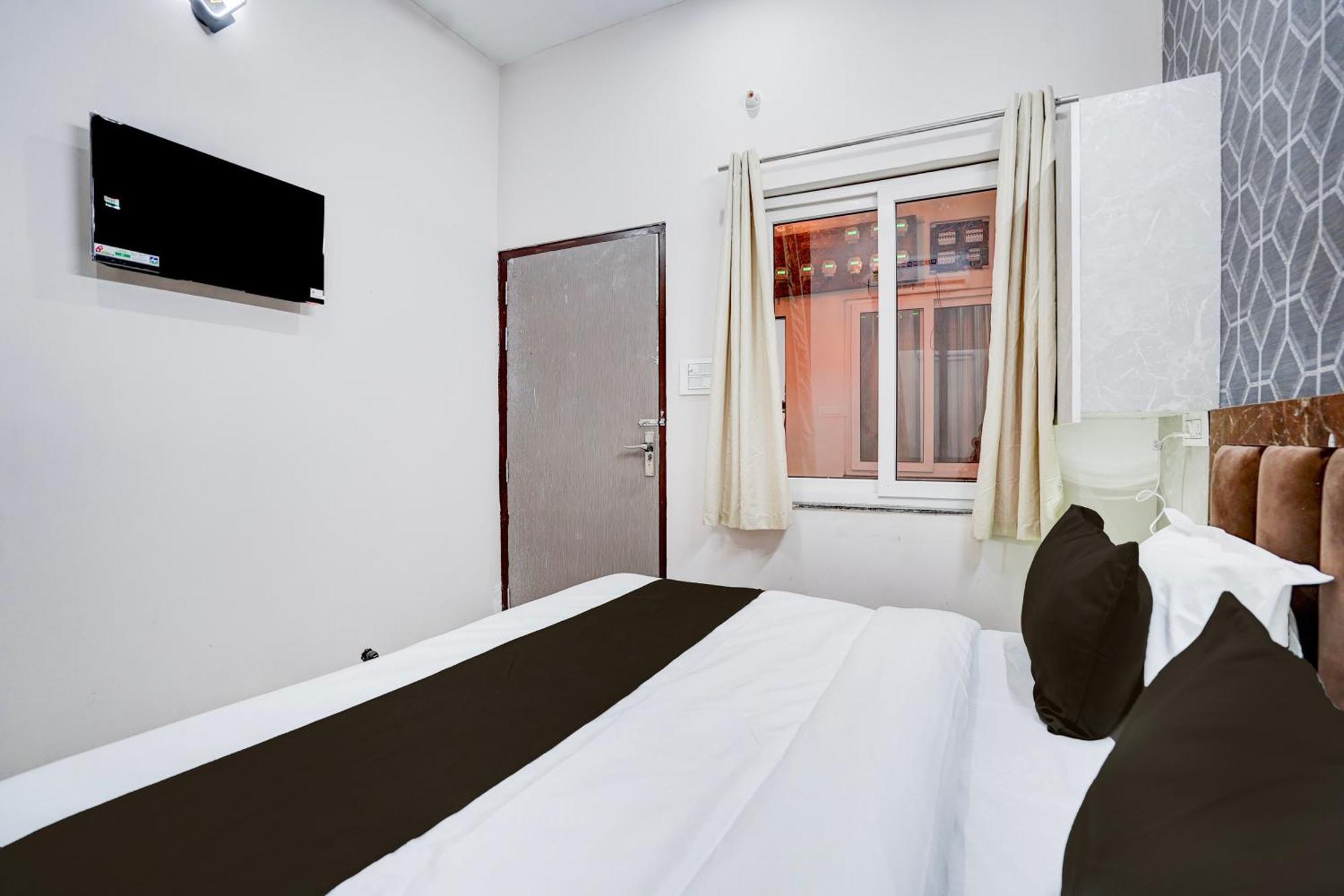 Super Townhouse Vasundra Nagar Formerly Joystel Dahmi