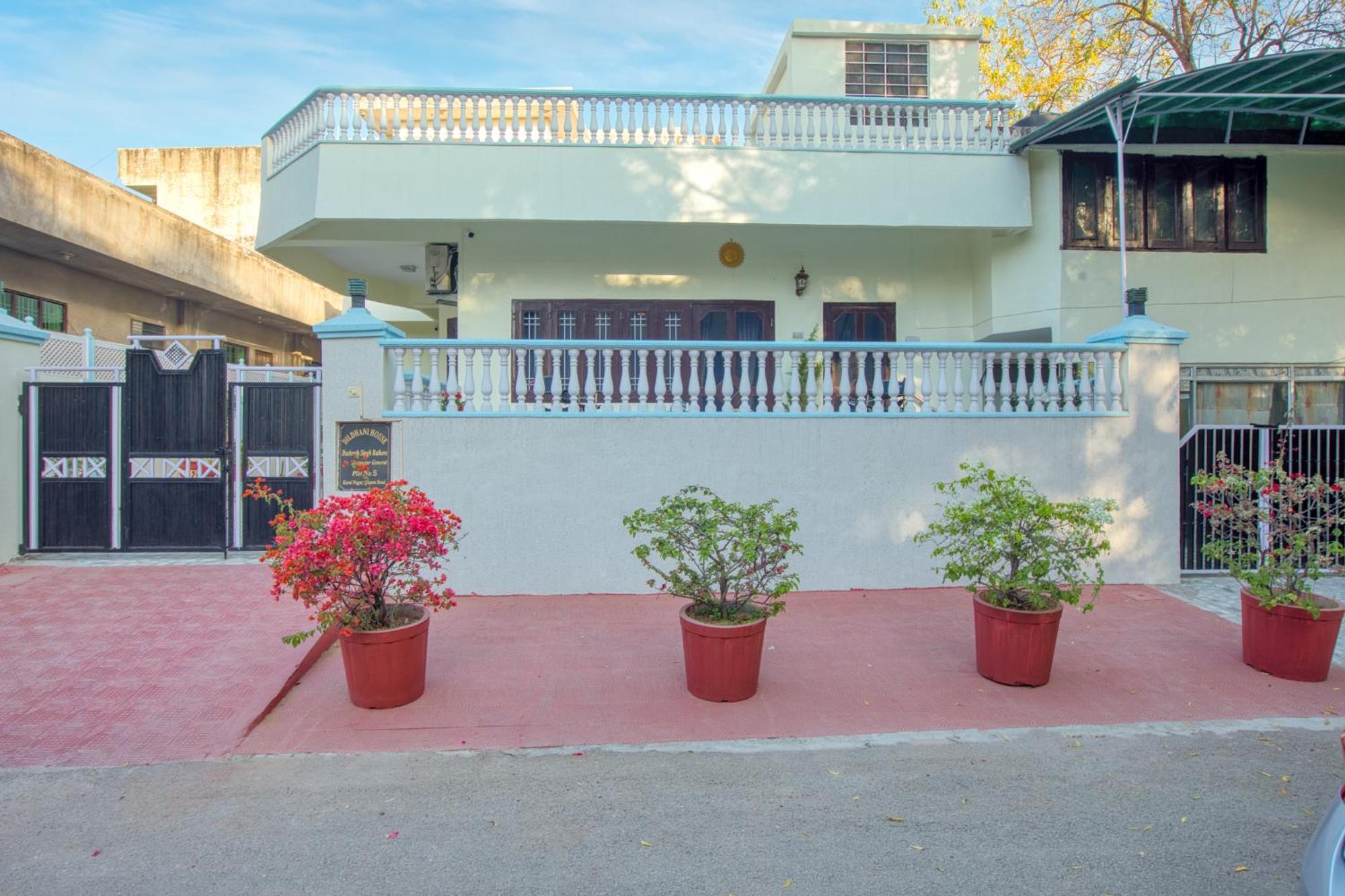 Villa Pilot's Lounge Jaipur