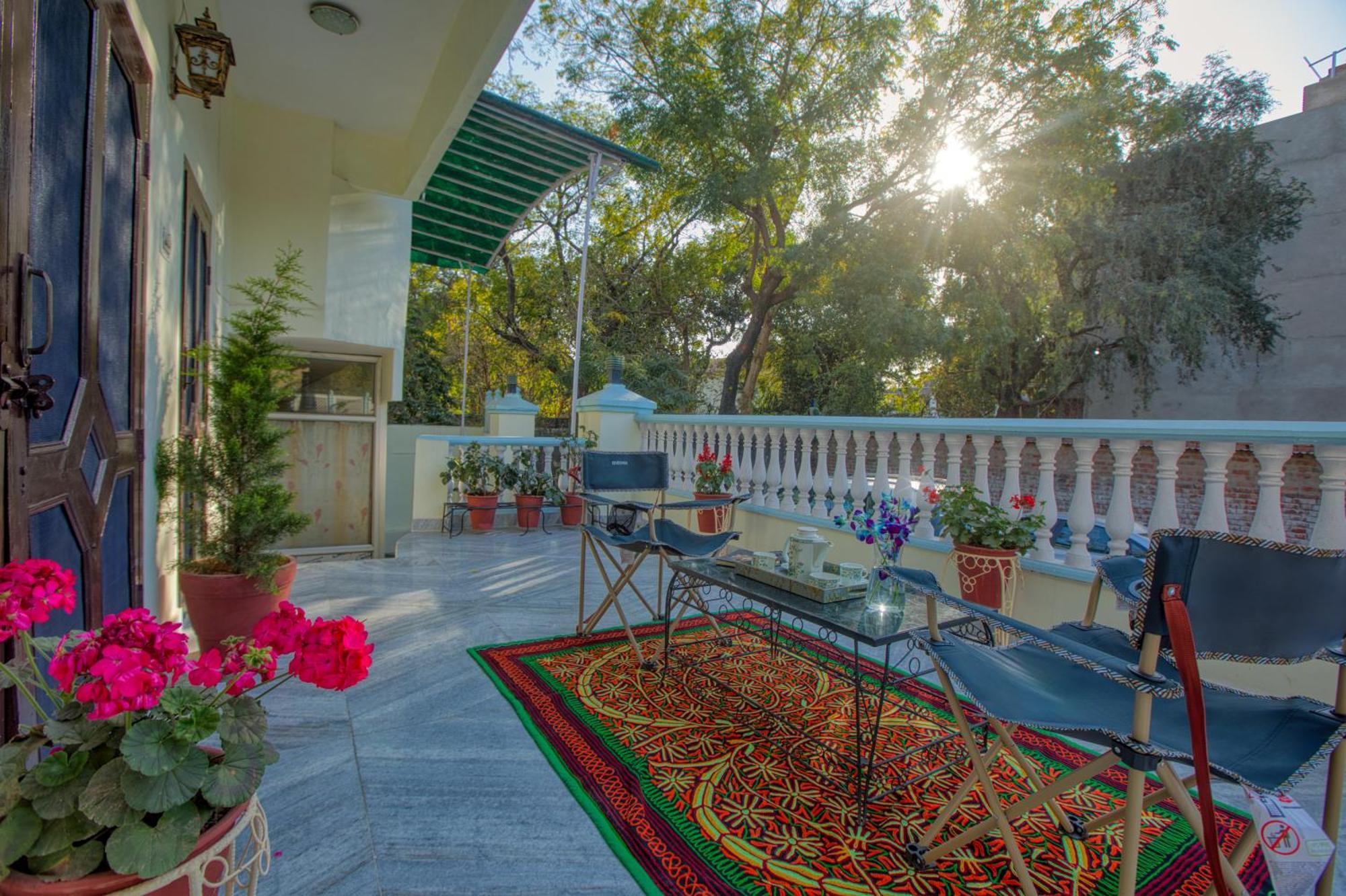 Villa Pilot's Lounge Jaipur