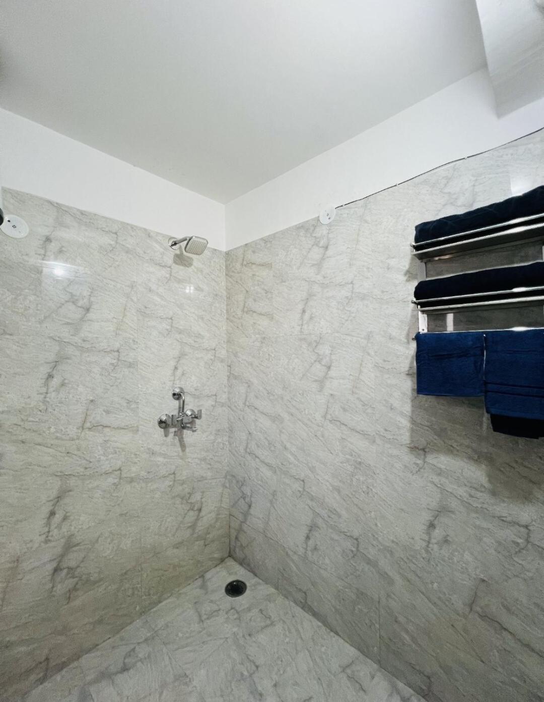 Blu - Luxe 2bhk In