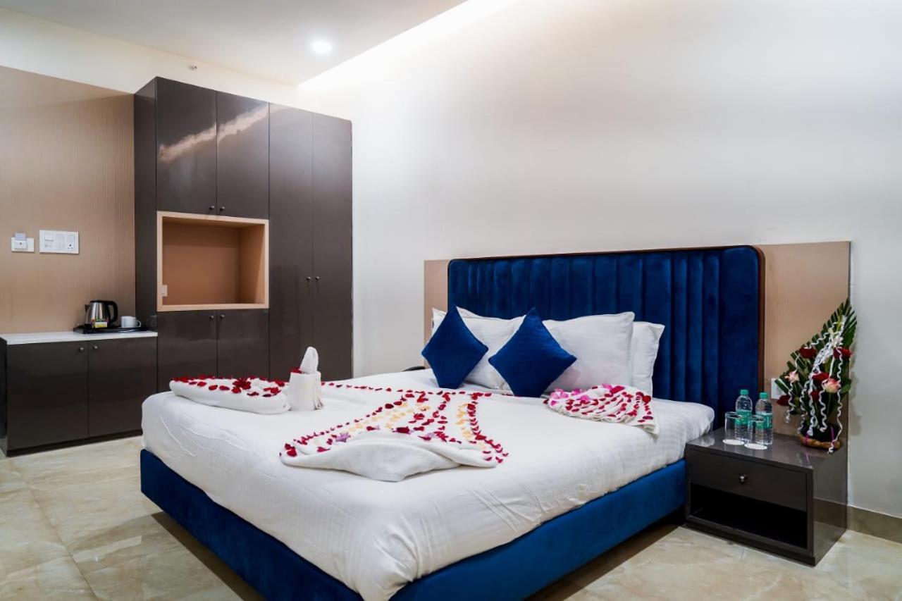 The Elites Hotel 3*