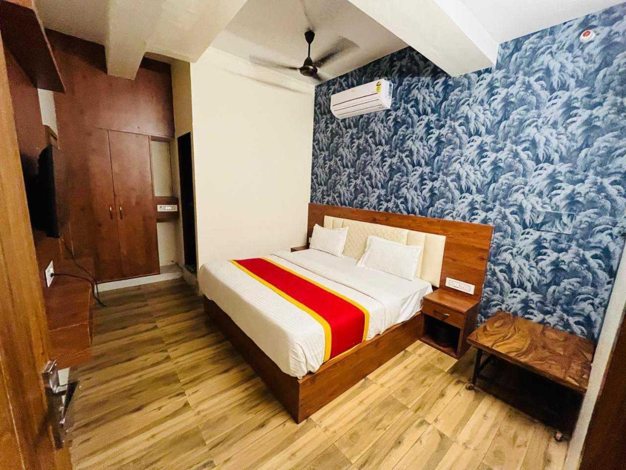 O Dahmi Kalan Near Manipal Hotel