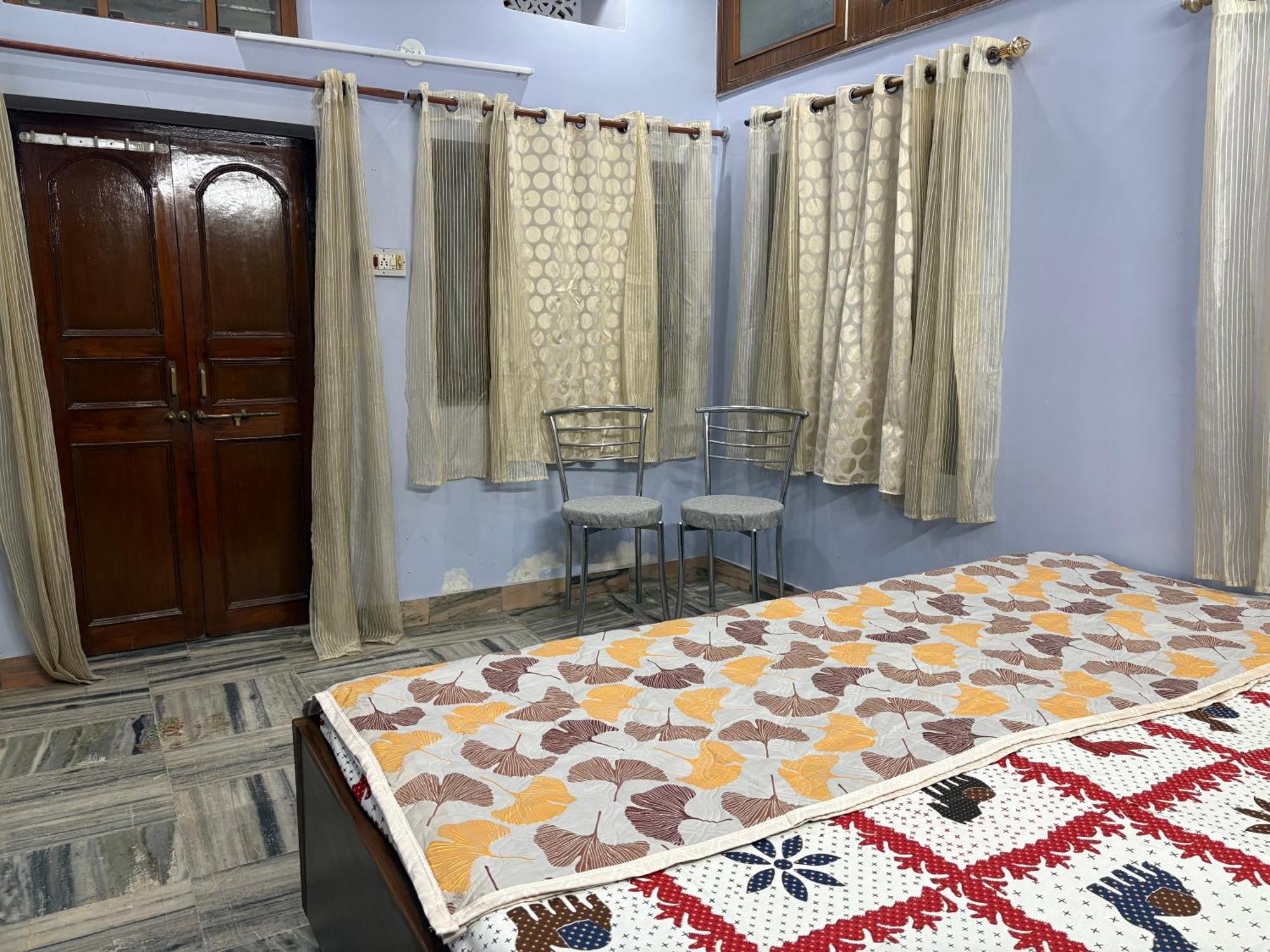 Krishnam Homestay *