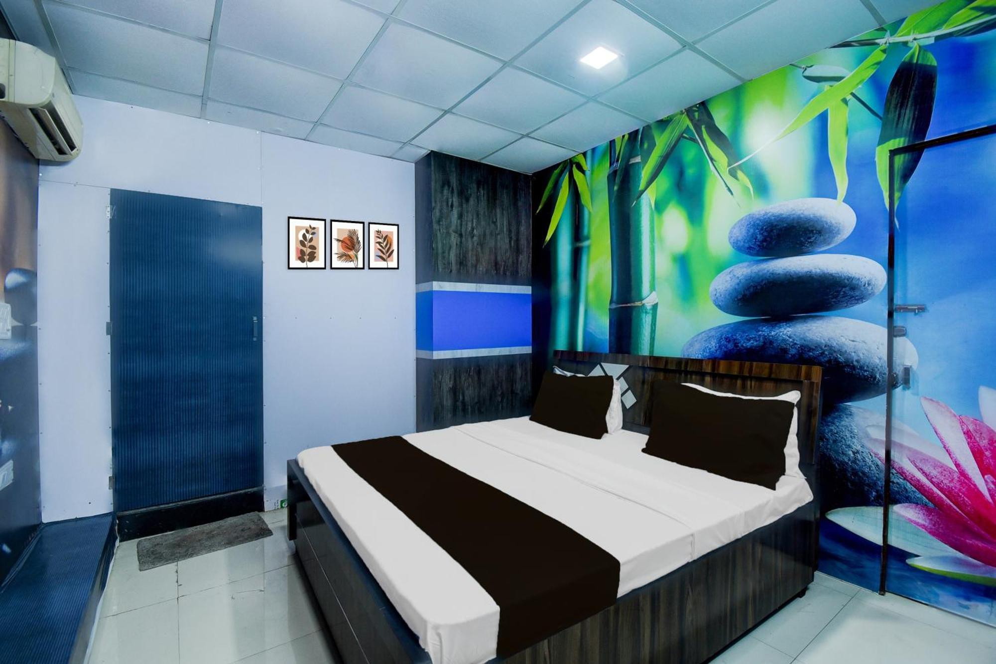 O Mumal Paradise Hotel