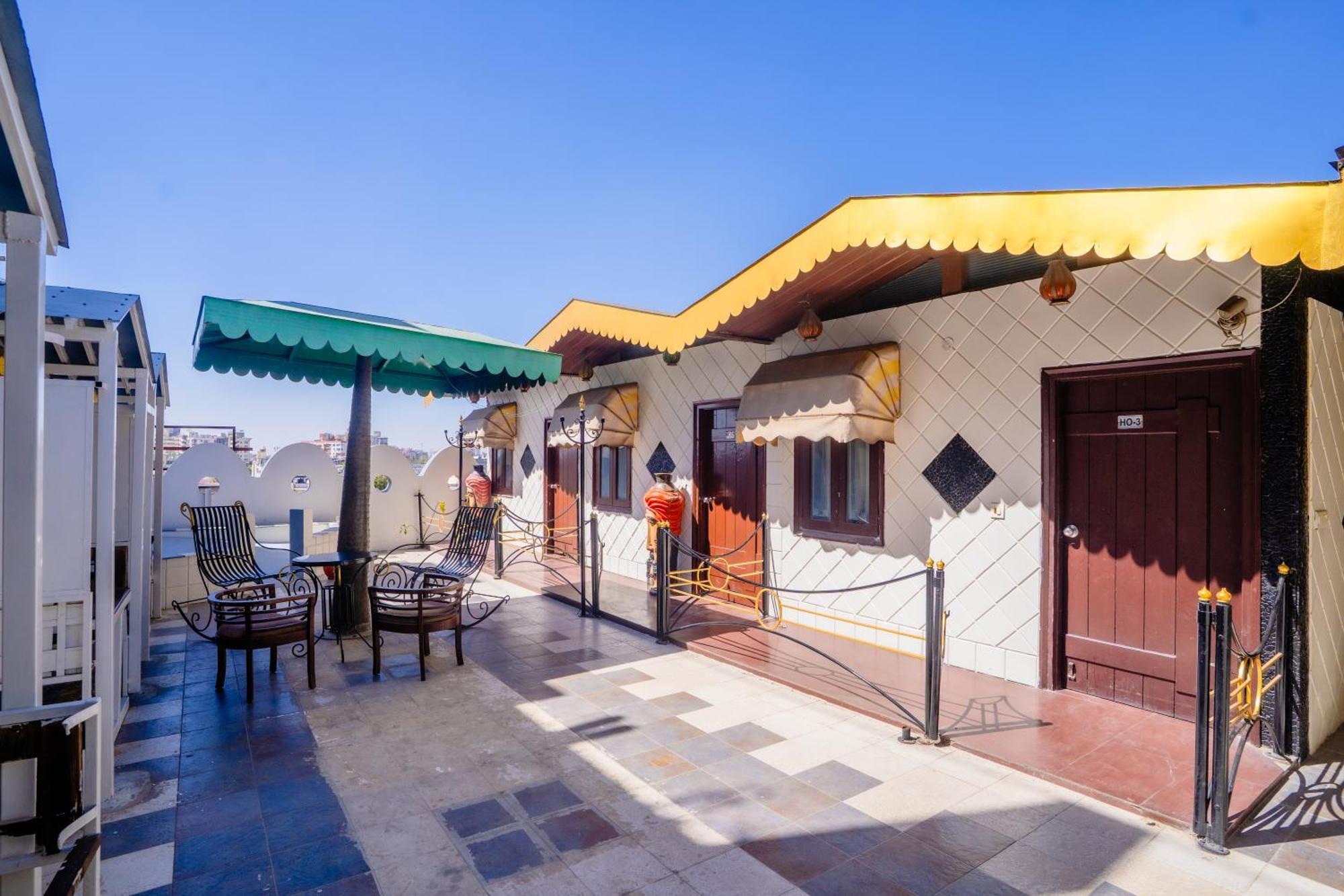 Mahadev Regency Hotel