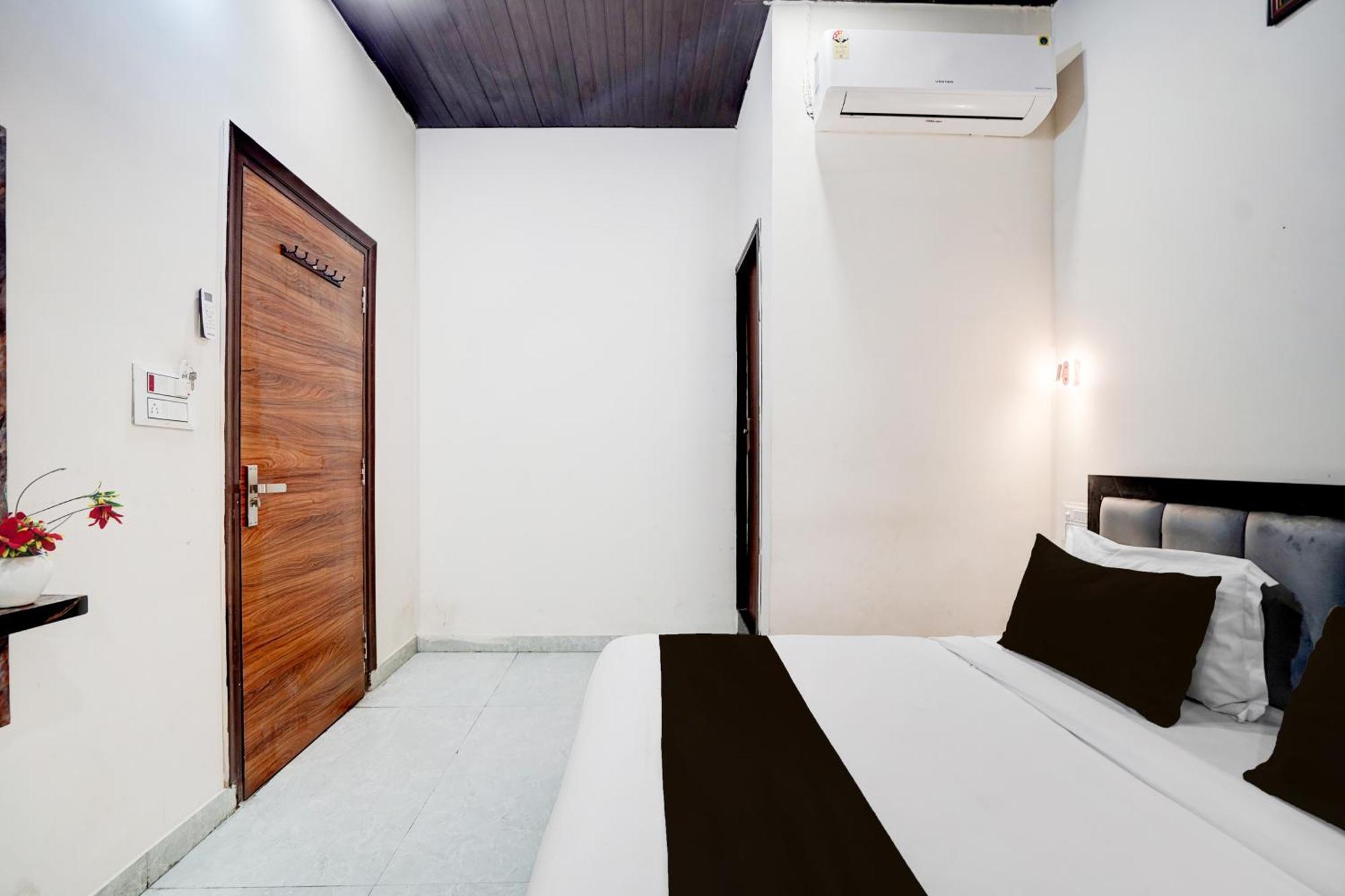 Hotel Hotel O Sunroof Jaipur