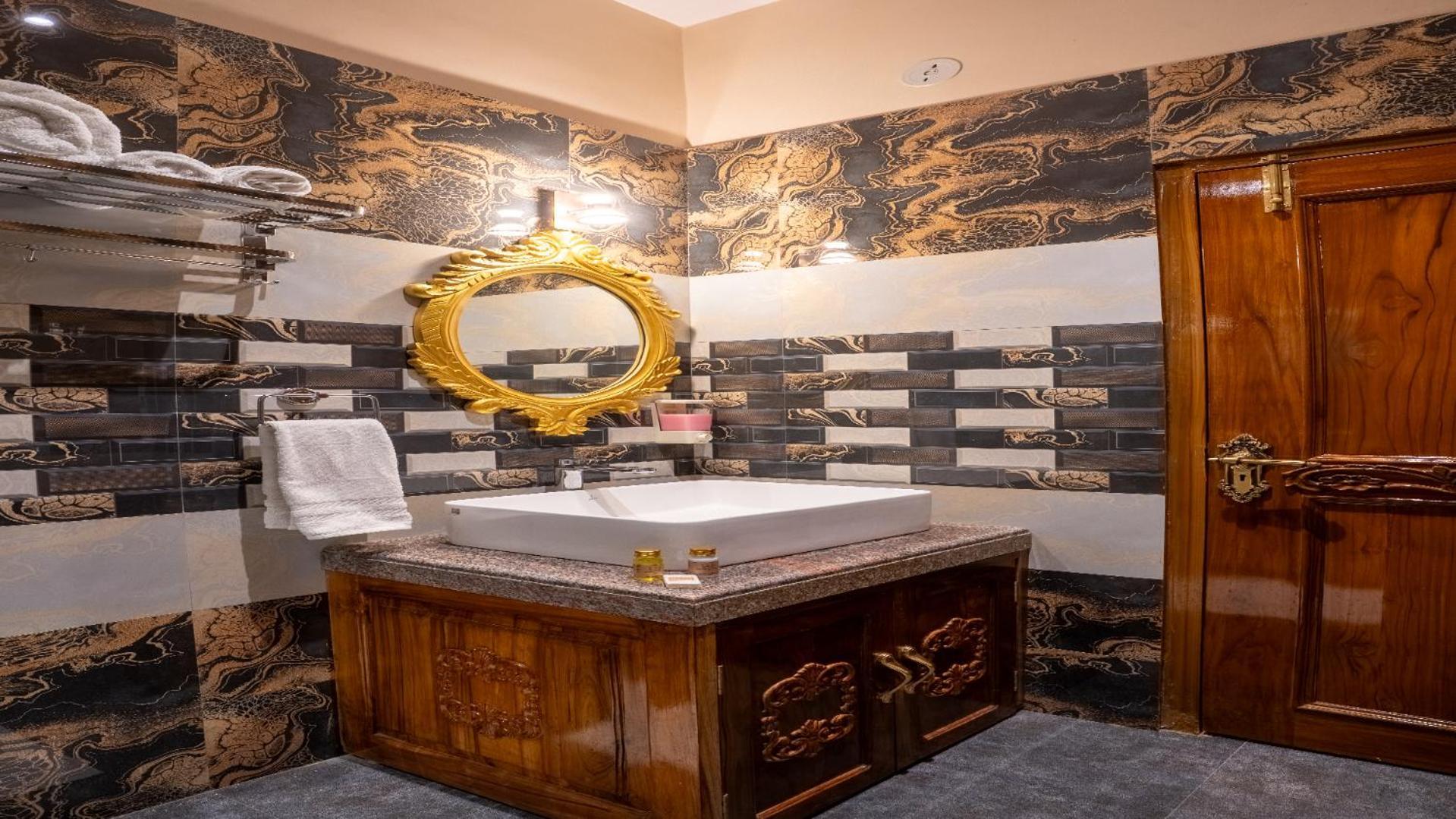 Kailash Heritage - A Royal Boutique Heritage Haveli Hotel 4*