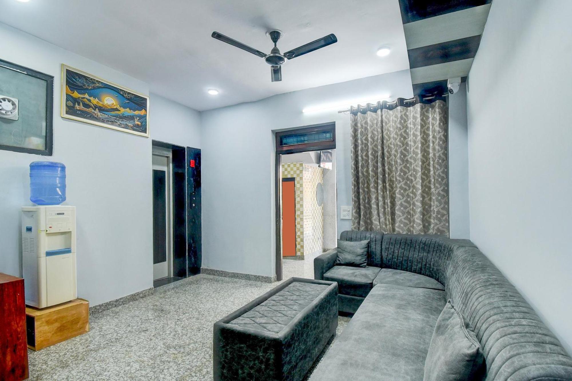 Collection O Pratapnagar Sector 16 Hotel Jaipur