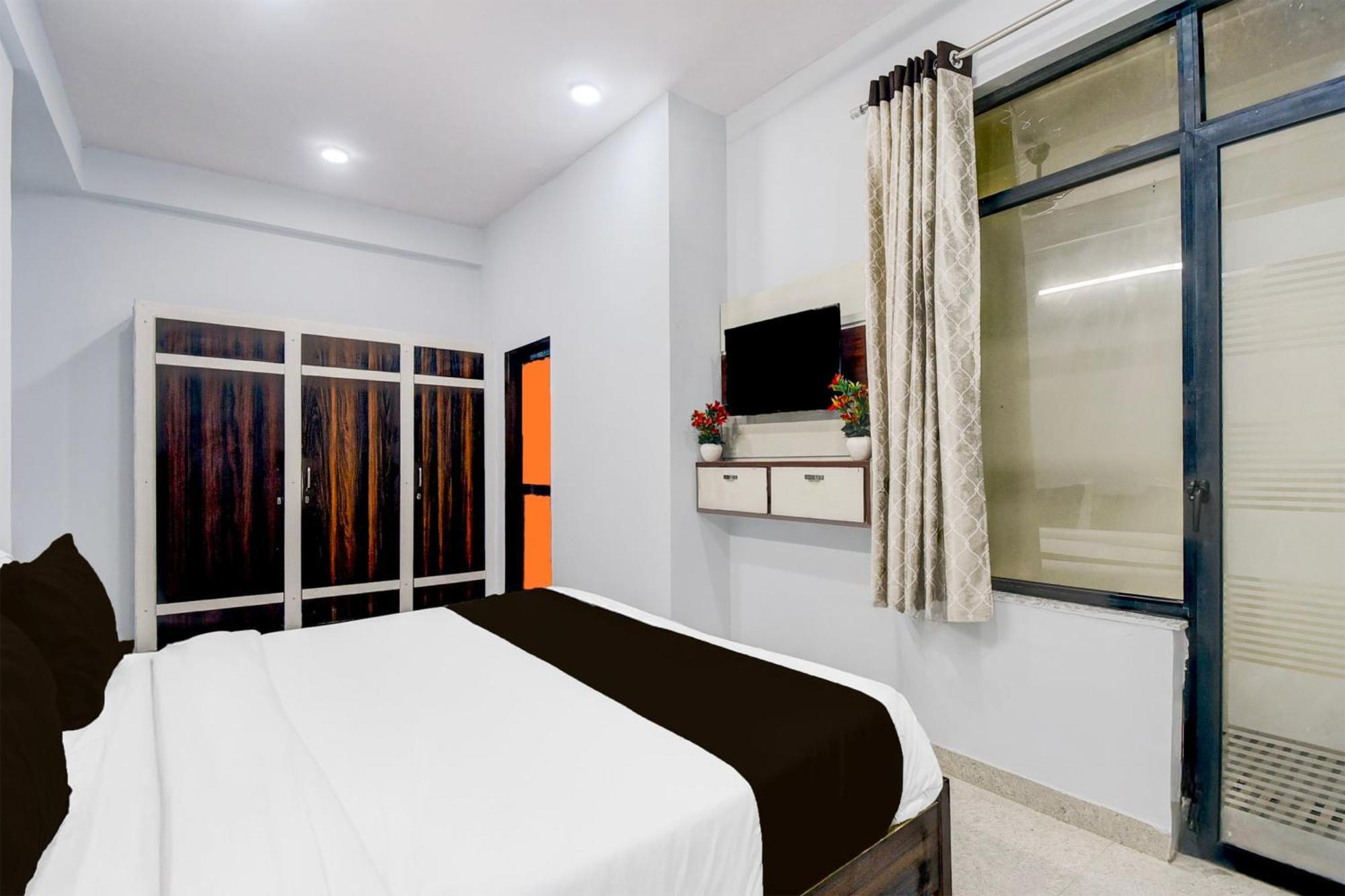 Hotel Collection O Pratapnagar Sector 16 Jaipur