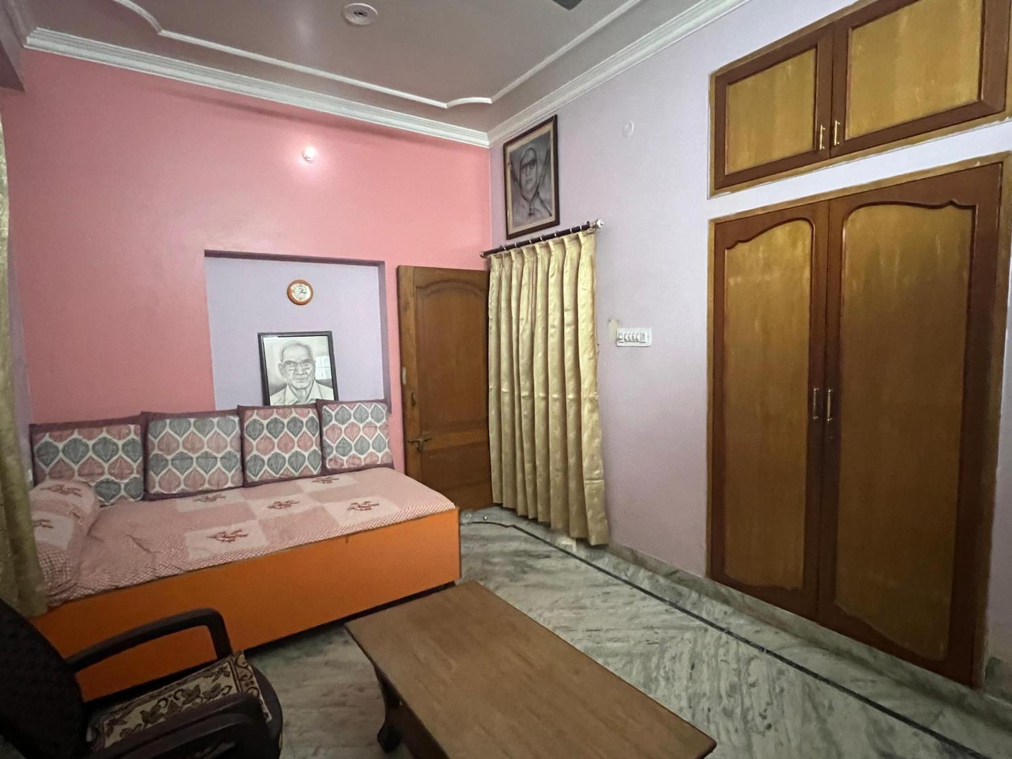 Luxurious In Gt Jaipur