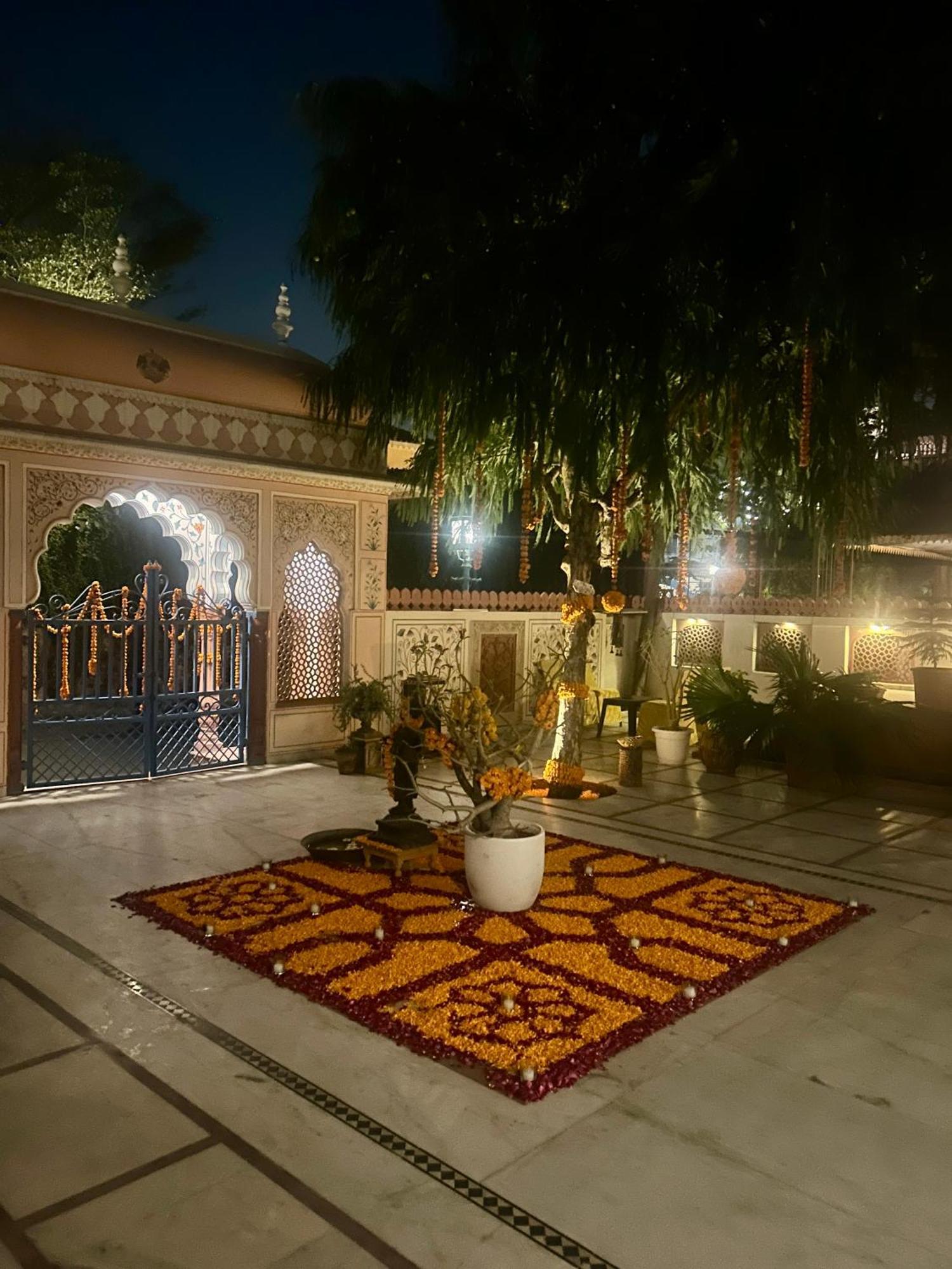 Hotel Suryaa - A Boutique Heritage 4*