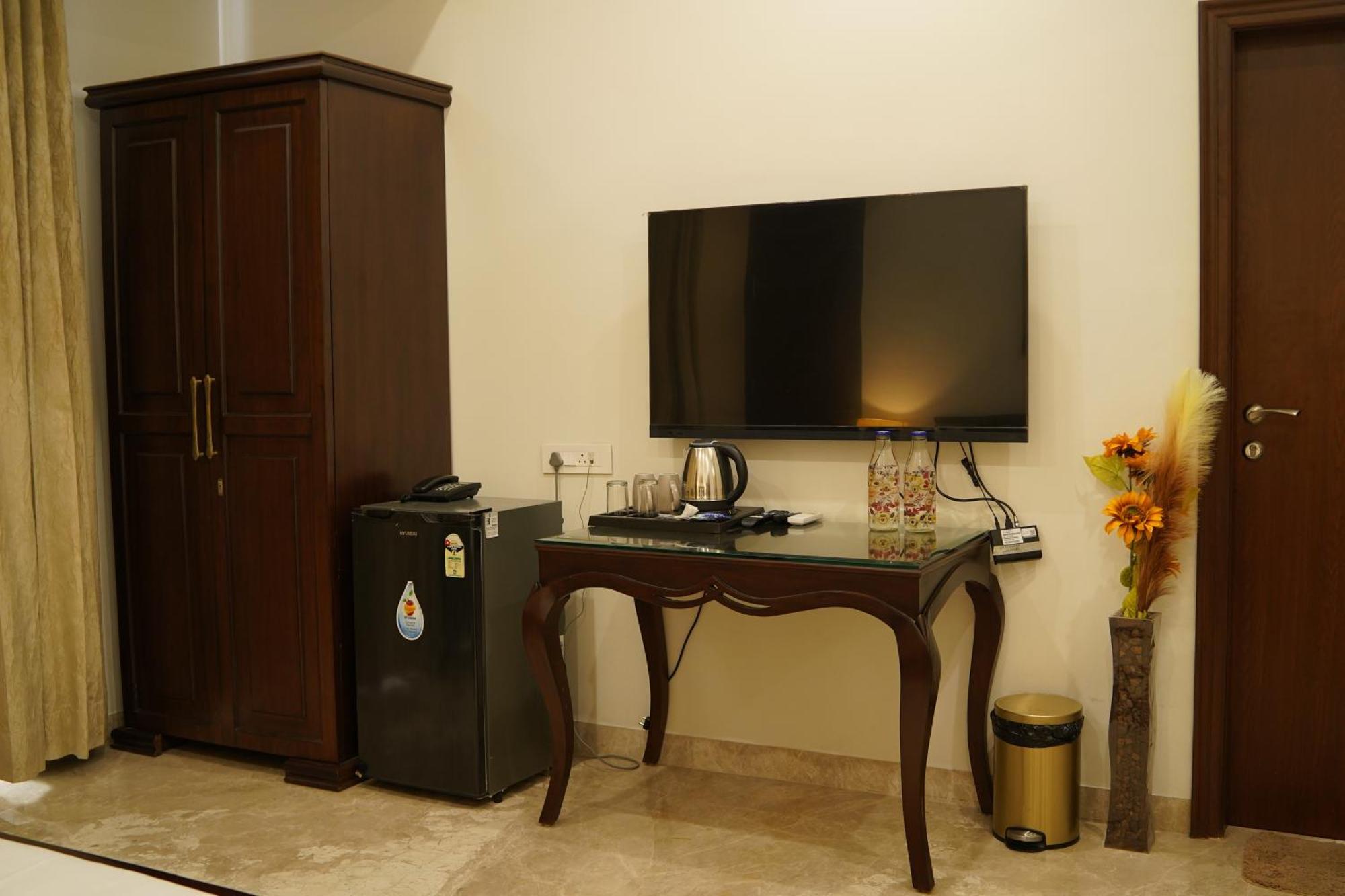 Palm 34 Jaipur