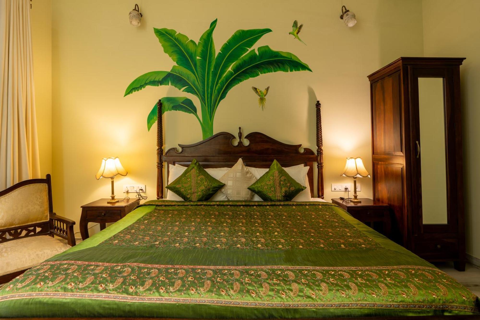 Dera Homestay *