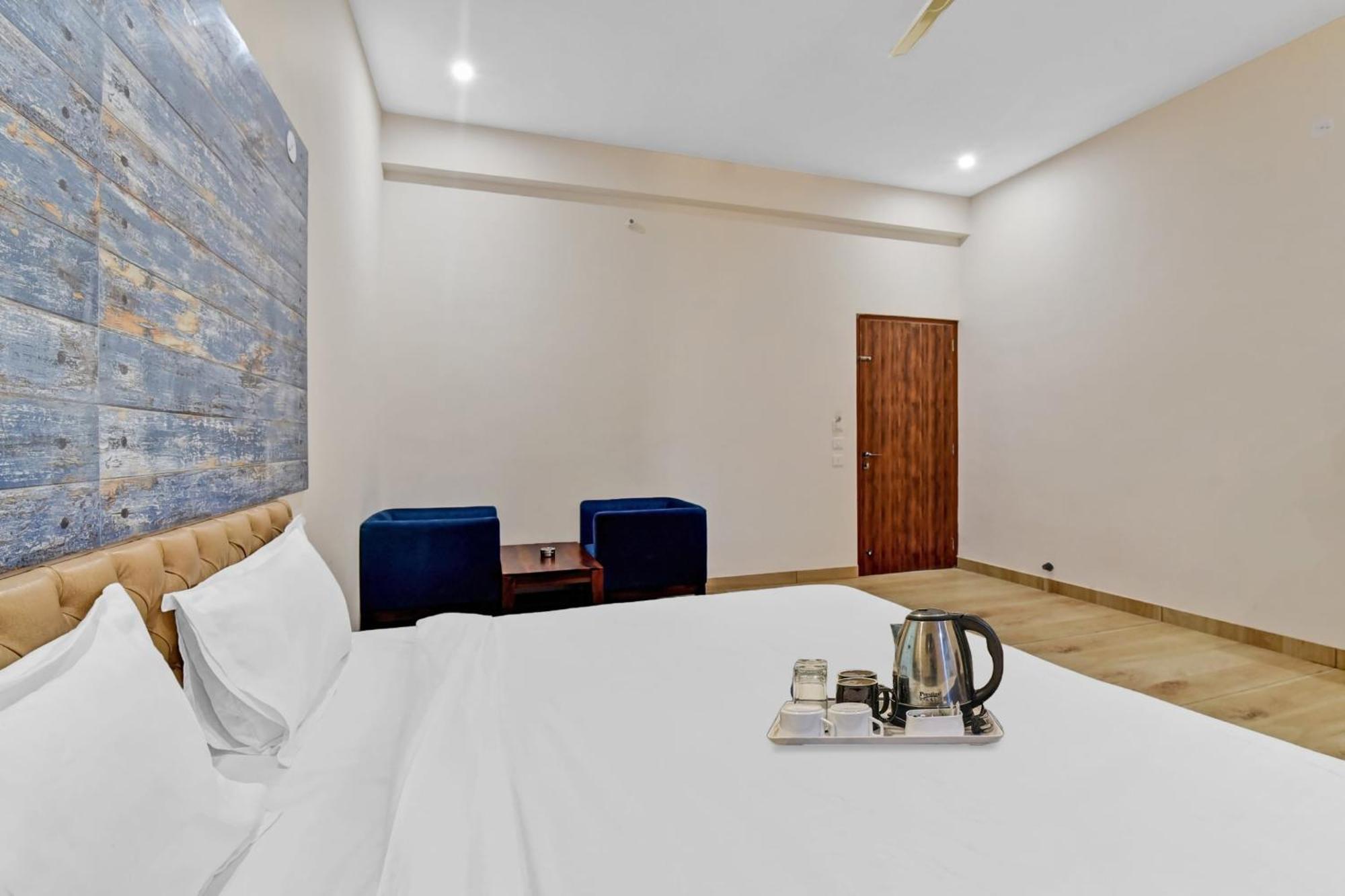 Hotel O Amrapali 4*