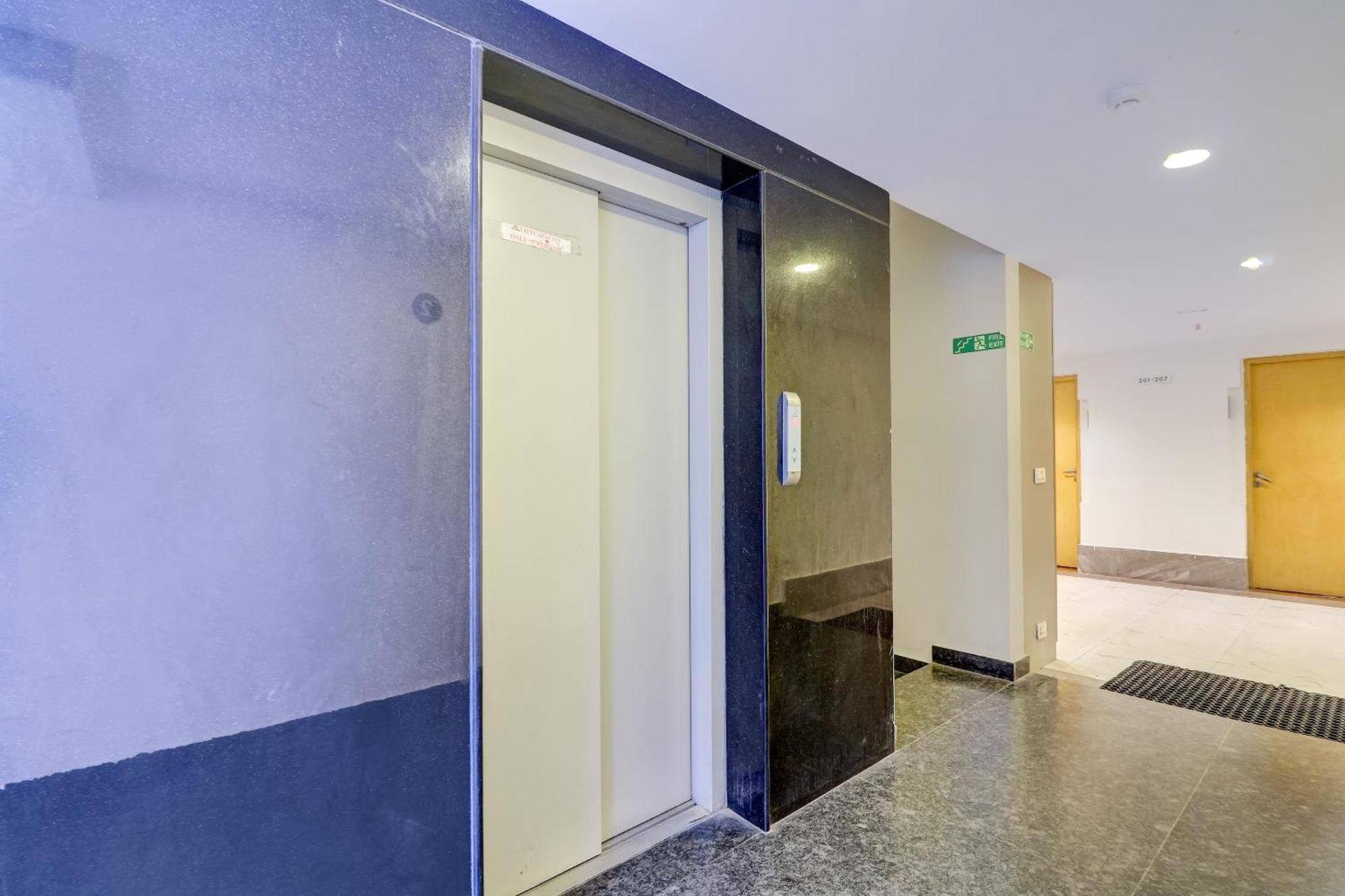 O Amrapali Hotel 4*