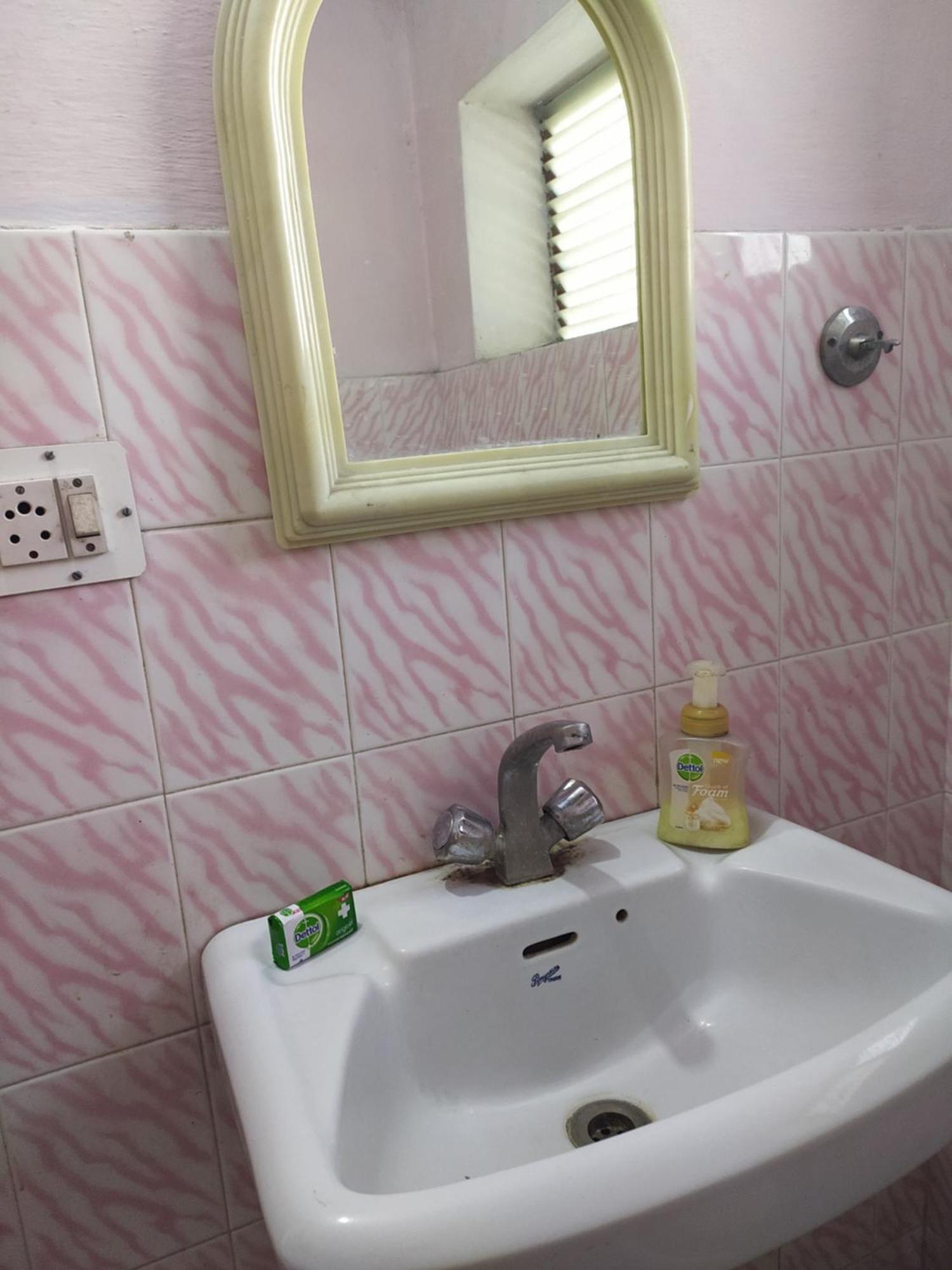 Jwala Niketan Guest house *