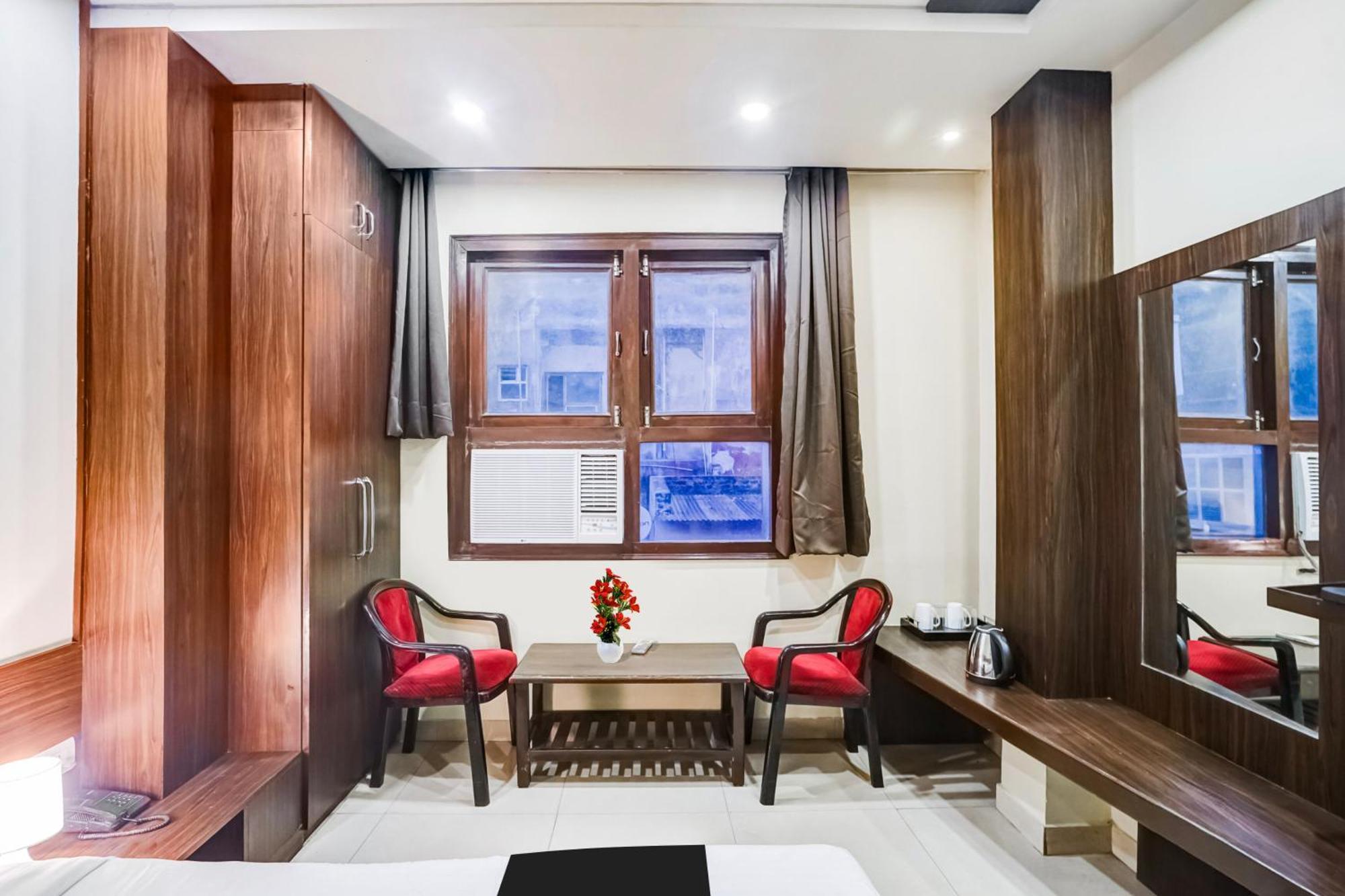 Hotel Super Collection O Sindhi Camp Formerly Abhinandan Jaipur