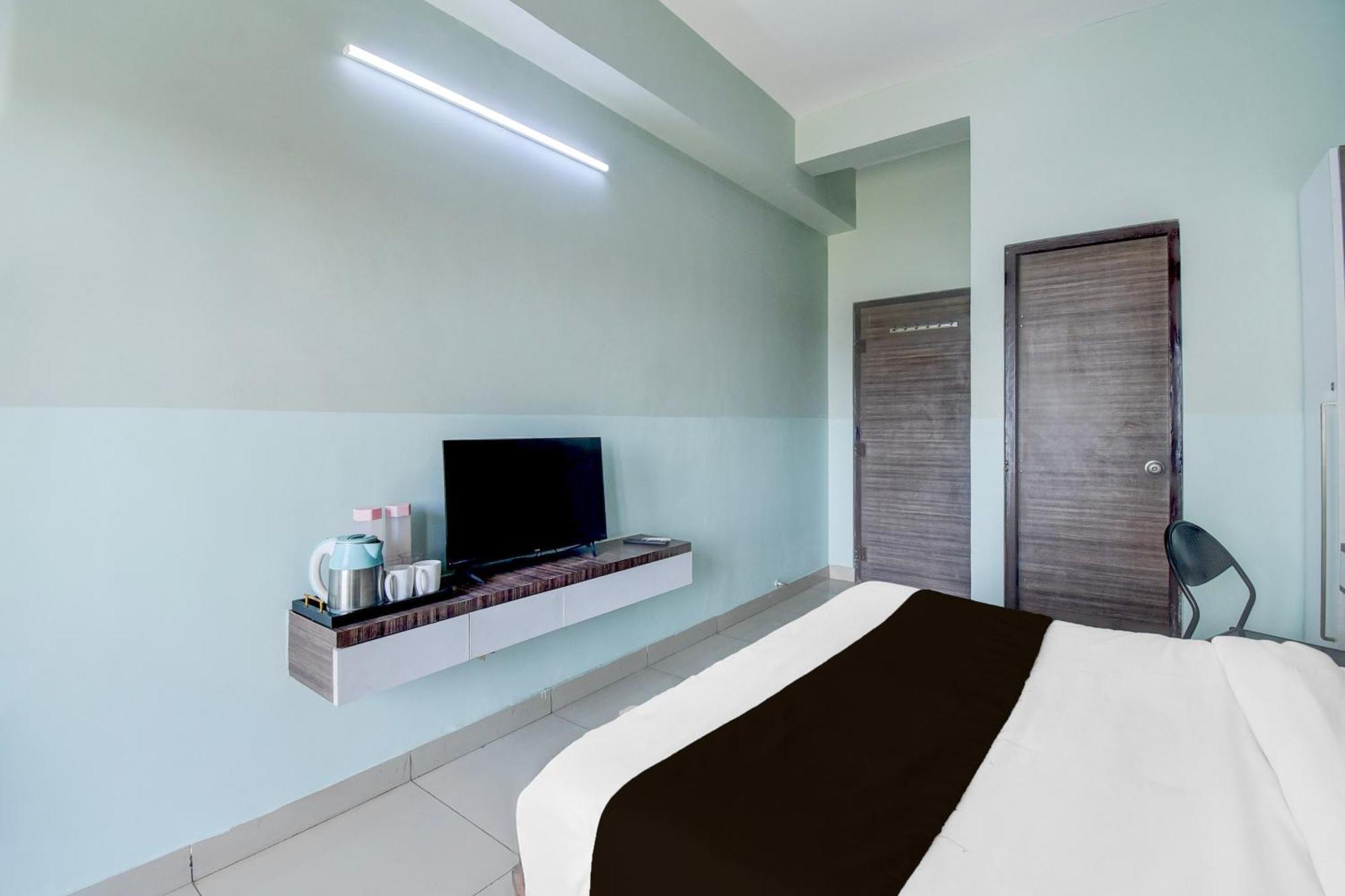 Hotel O Dahmi Kalan Near Manipal Jaipur