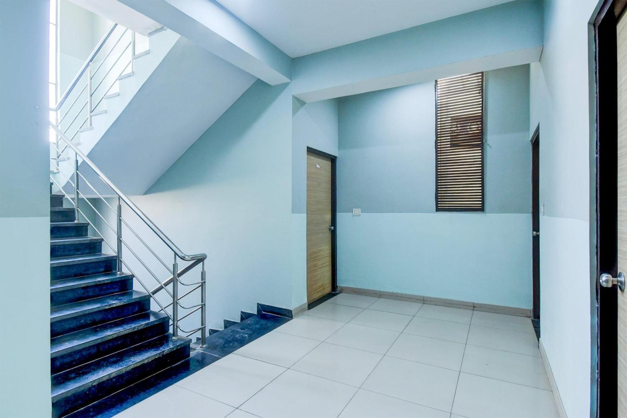 Hotel O Dahmi Kalan Near Manipal Jaipur
