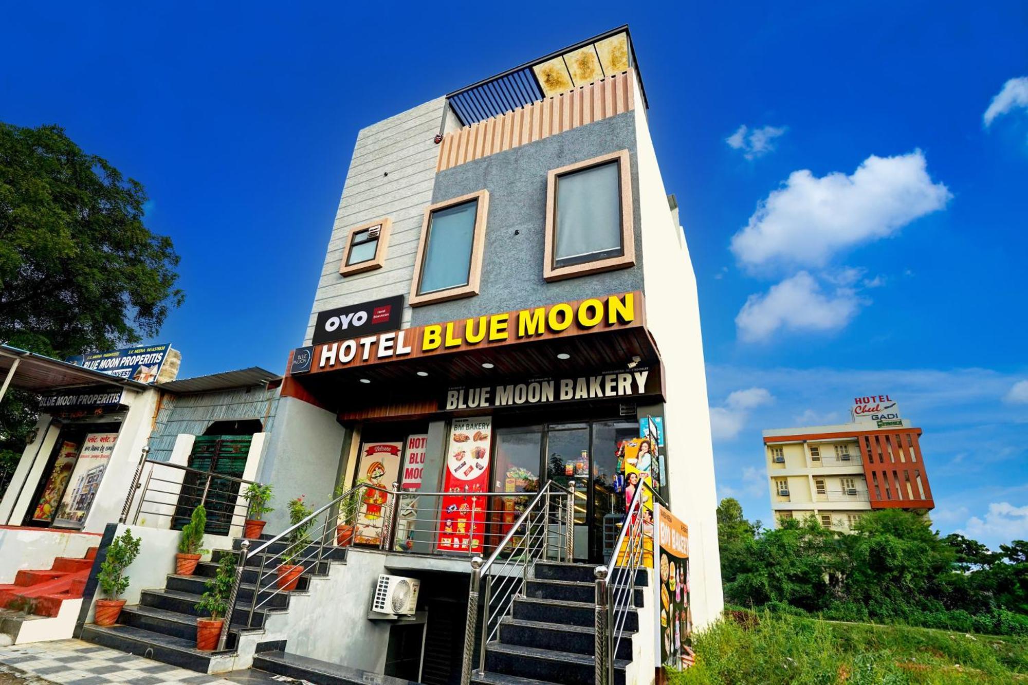 O Blue Moon Hotel