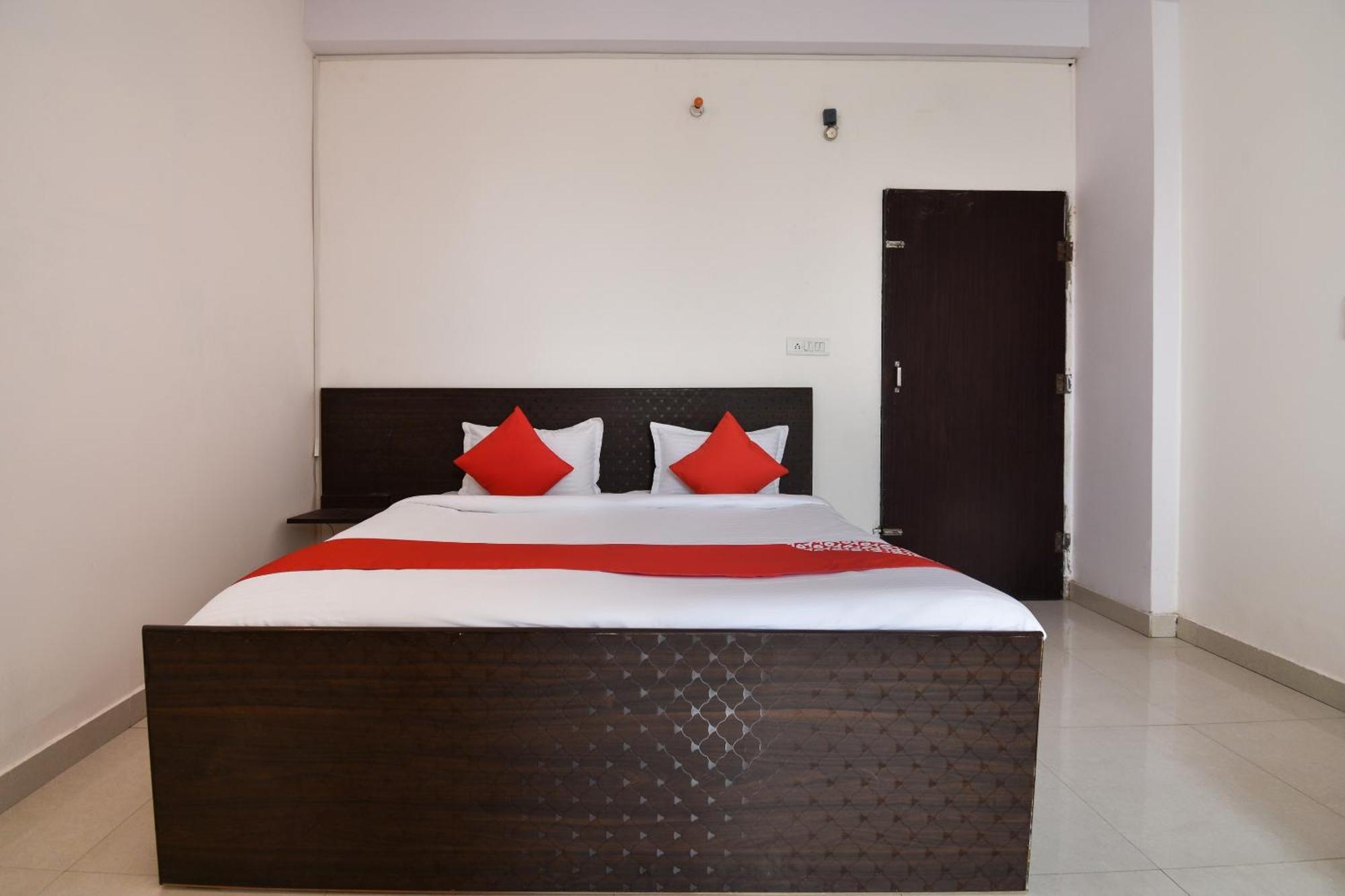 O Rj 21-18 3* Jaipur