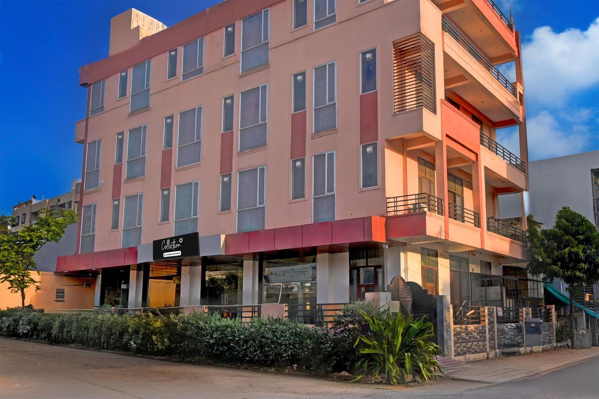 Hotel Collection O Patel Marg Near Cheelgadi Restaurant *