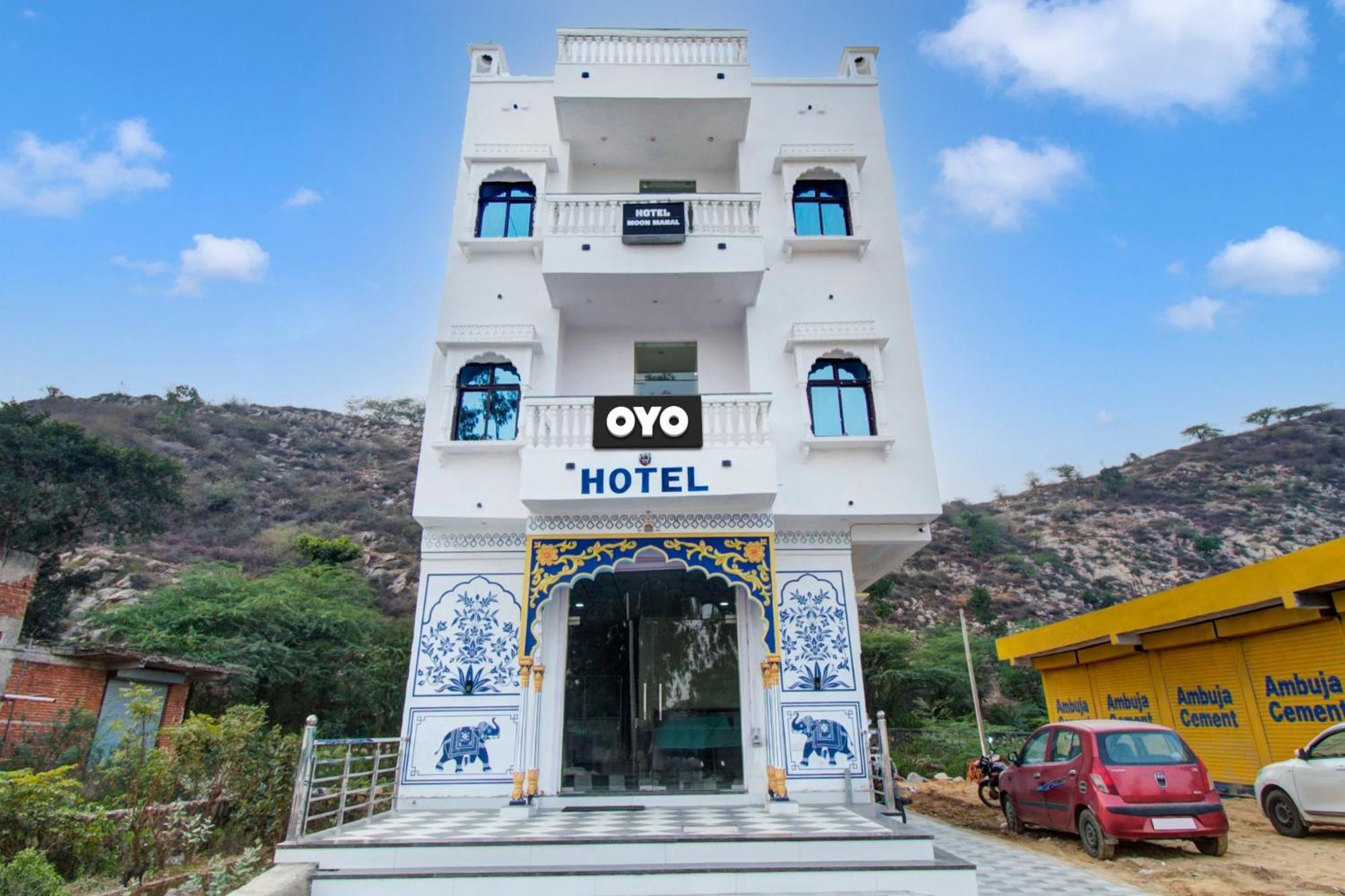 Hotel O Moon Mahal 3*
