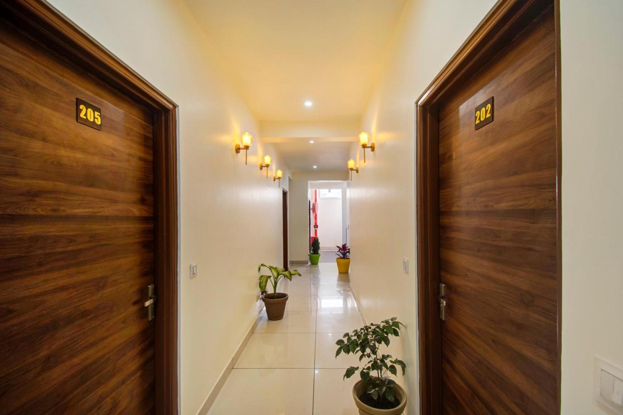 M.s Hotel