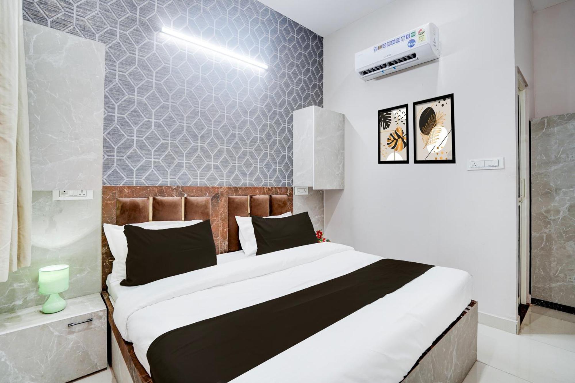 Super Townhouse Vasundra Nagar Formerly Joystel Hotel