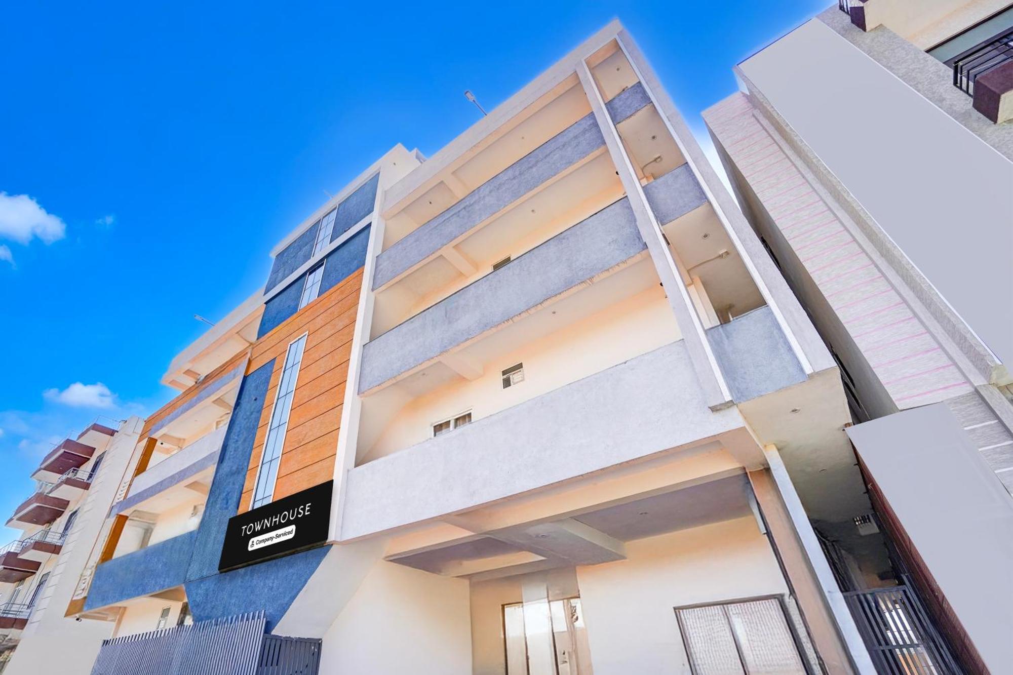 Super Townhouse Vasundra Nagar Formerly Joystel Hotel *