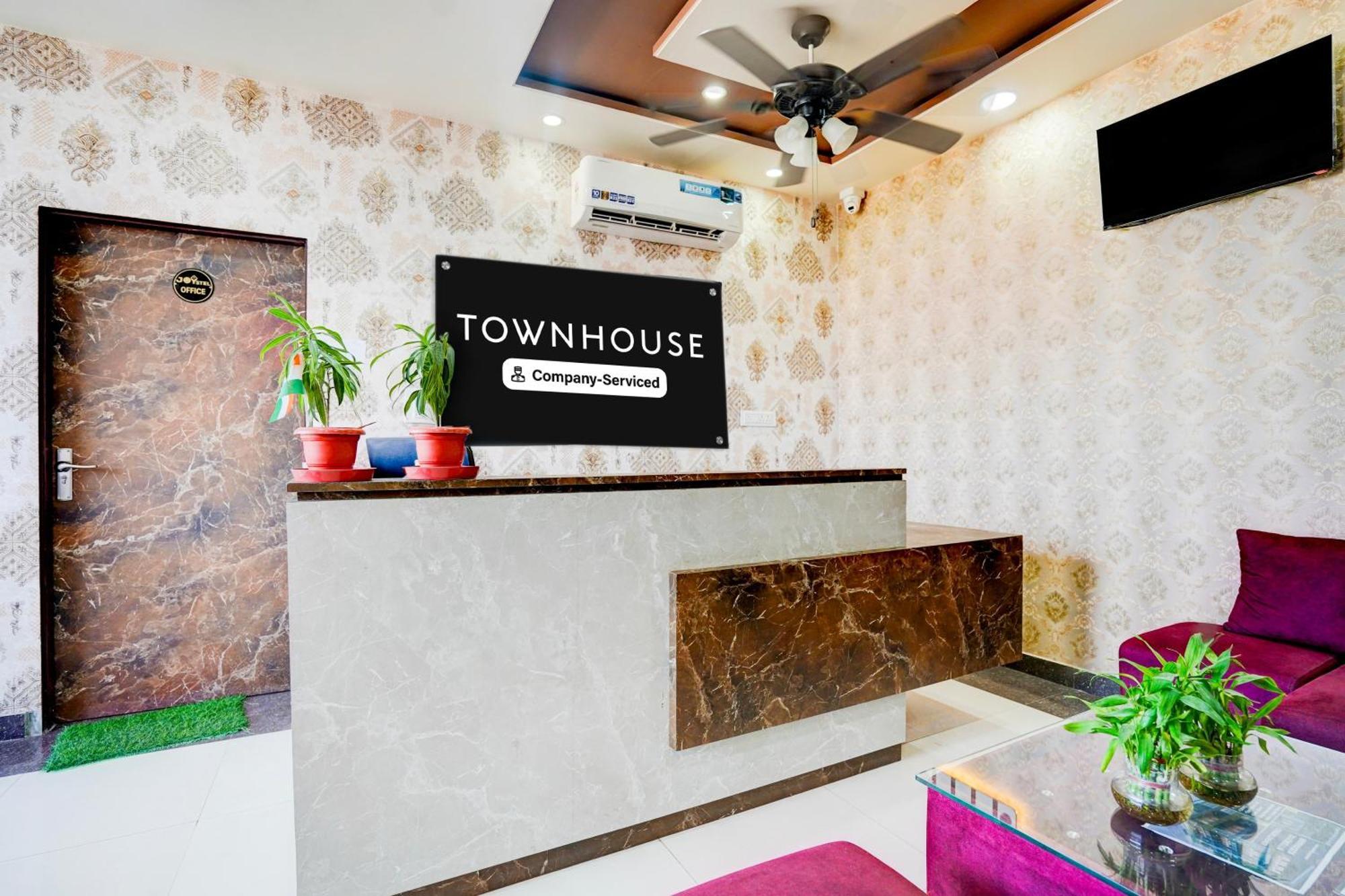 Hotel Super Townhouse Vasundra Nagar Formerly Joystel *