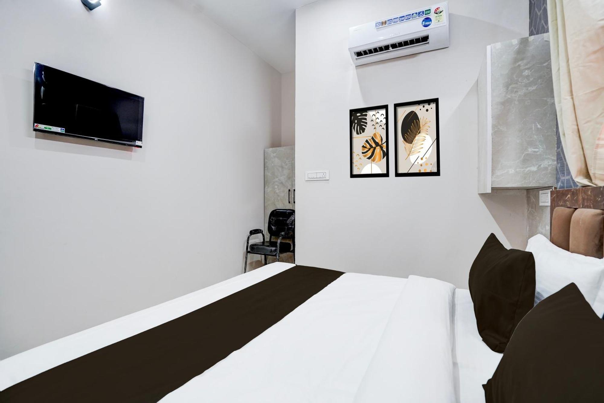 Super Townhouse Vasundra Nagar Formerly Joystel Hotel Dahmi