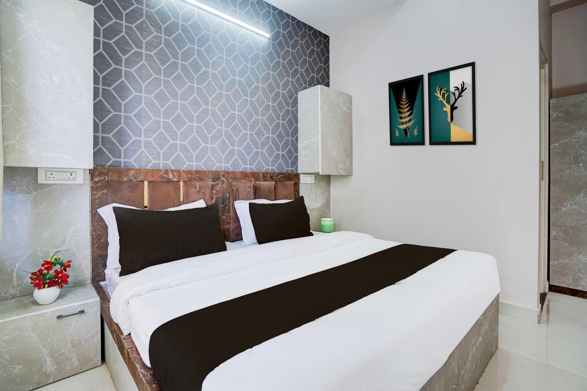 Hotel Super Townhouse Vasundra Nagar Formerly Joystel *