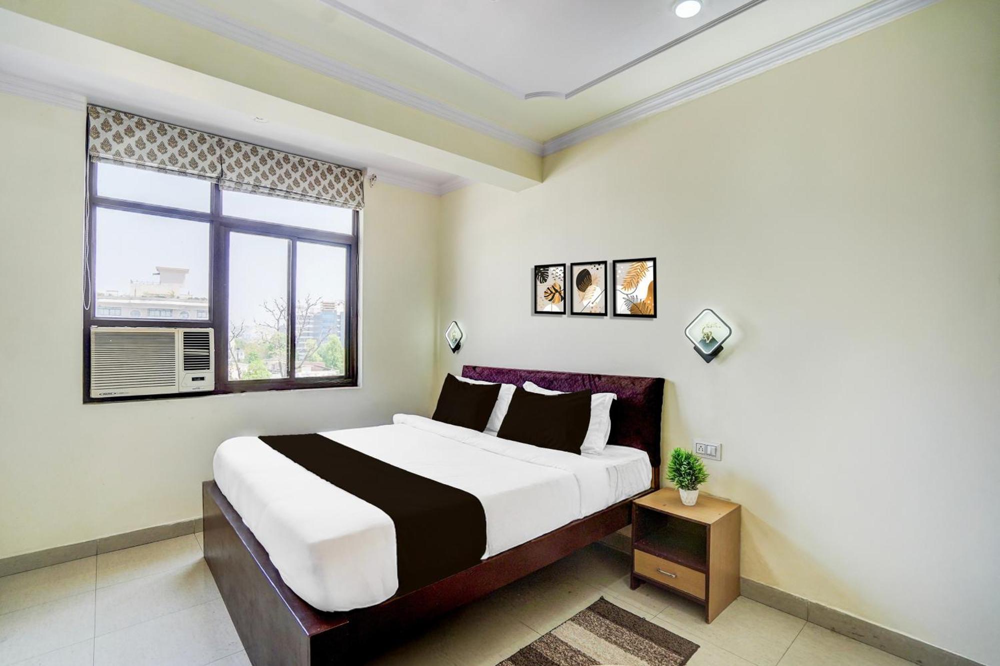 Hotel Super O Heera Palace