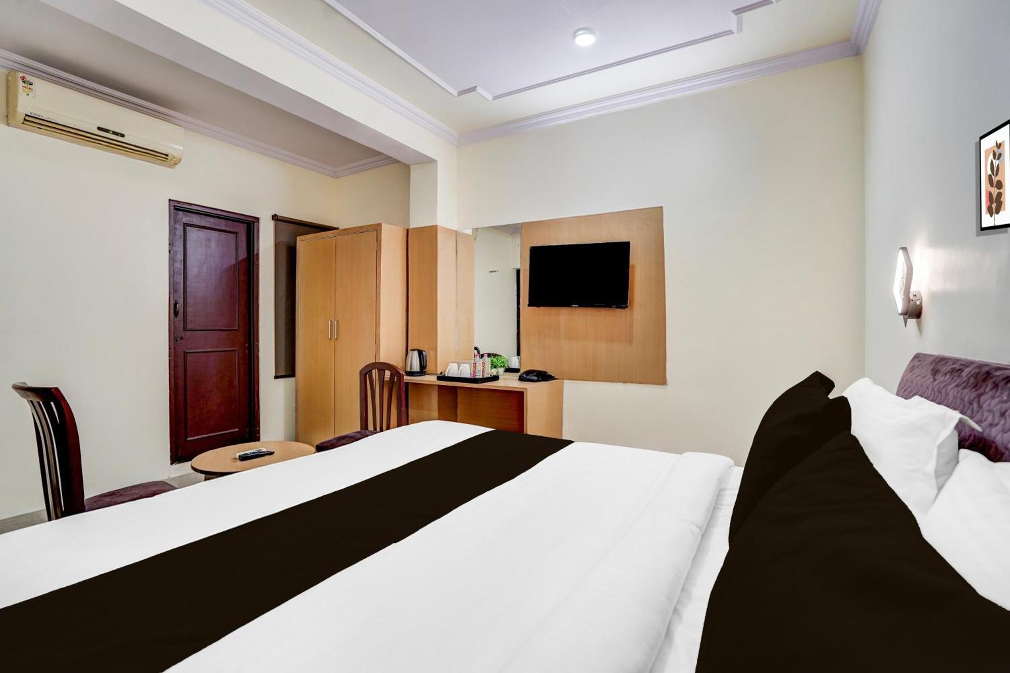 Super O Heera Palace Hotel