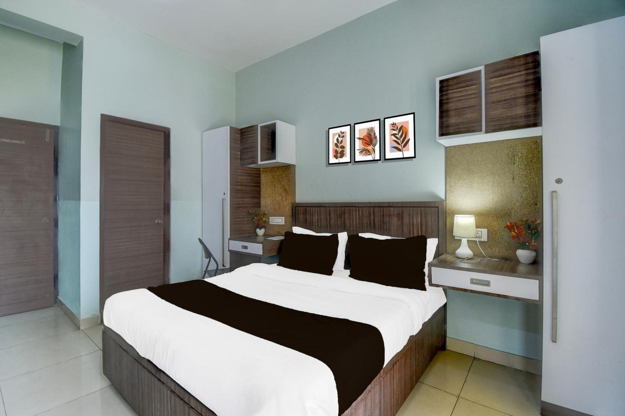 O Dahmi Kalan Near Manipal Hotel 3*